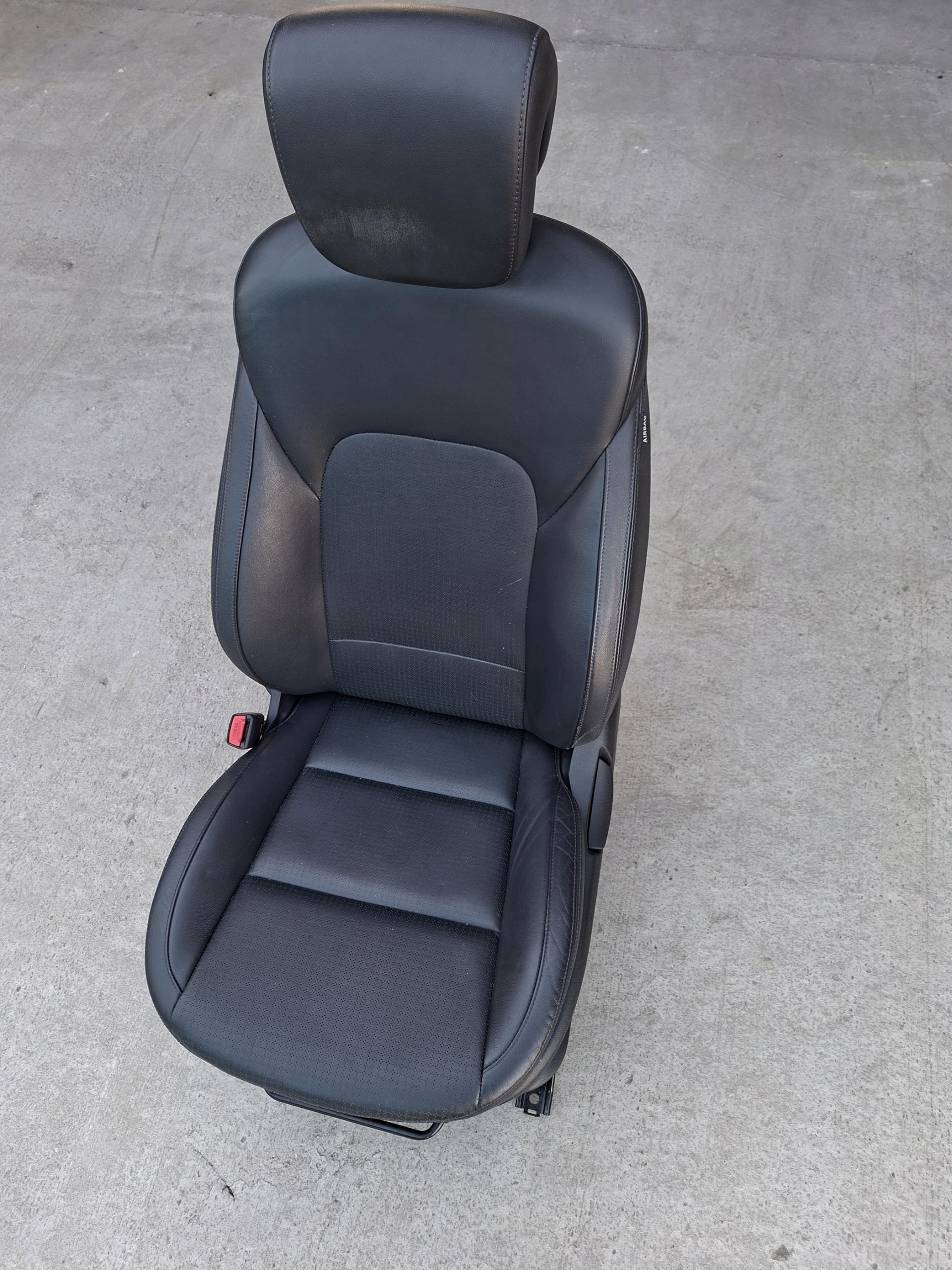seat front front left GRZANY complete HYUNDAI SANTA FE III