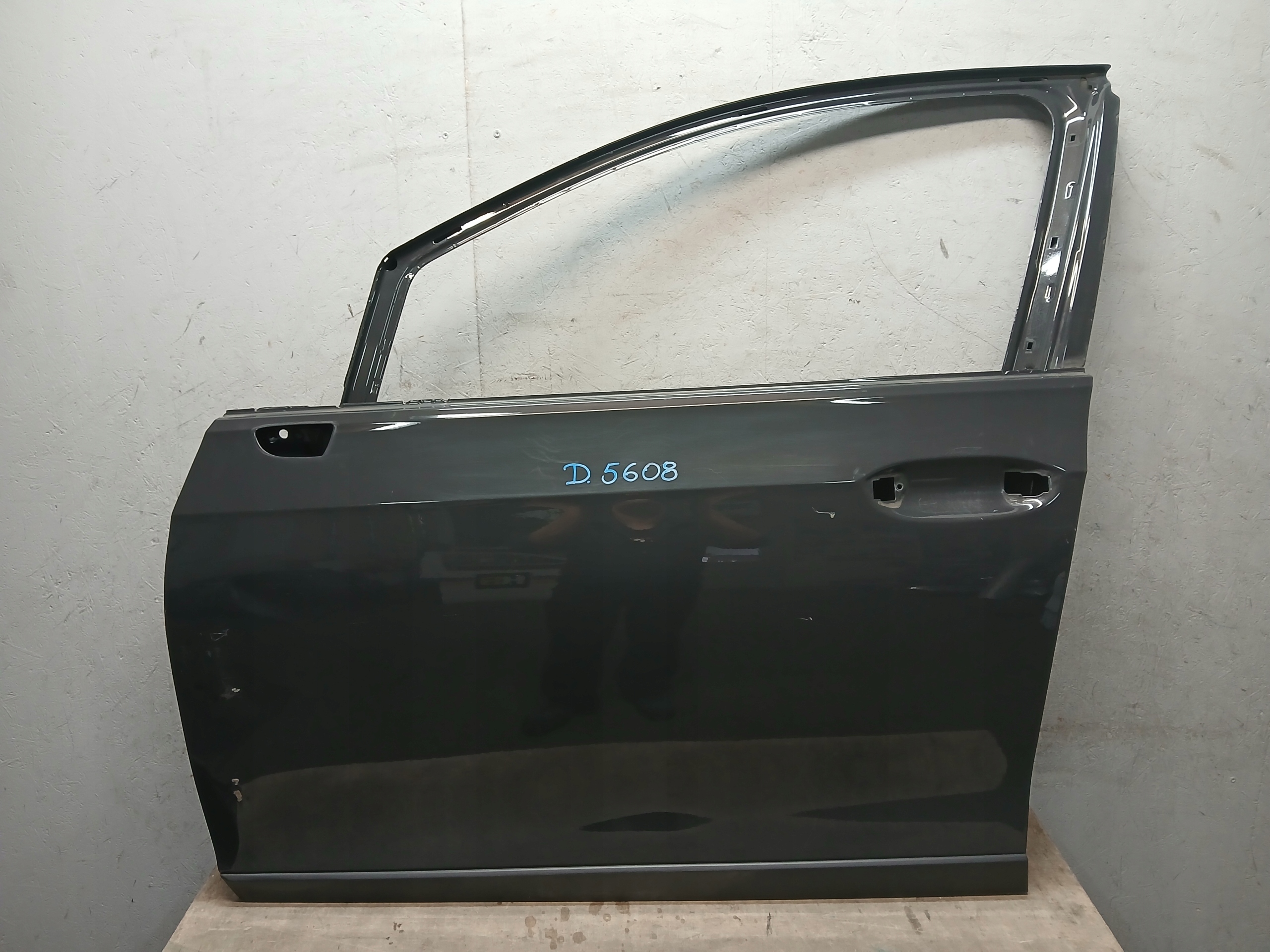dveře předek levé VW GOLF VIII 8 ALLTRACK
