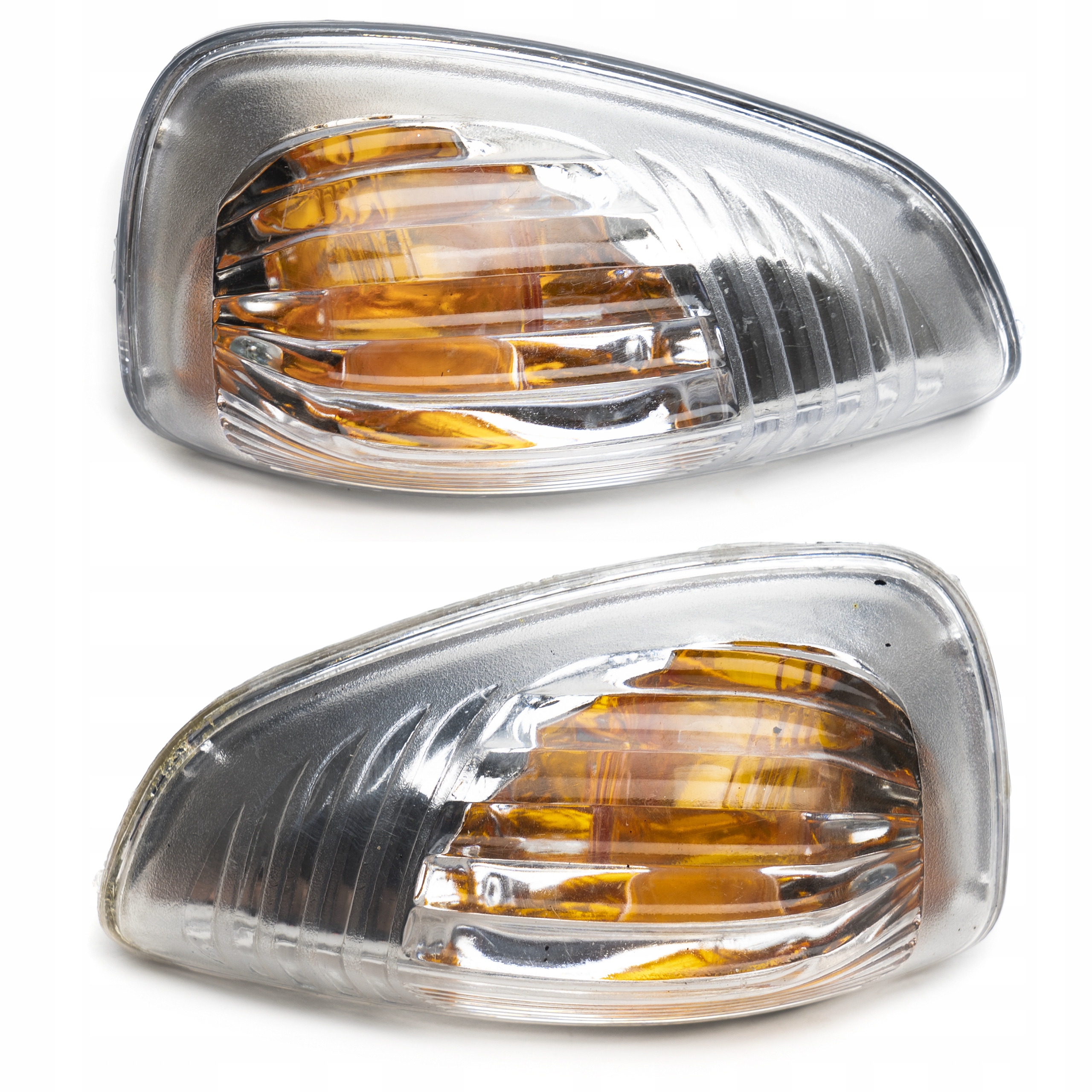 Zdjęcie AWparts KIERUNKOWSKAZ LEWY I PRAWY W LUSTERKO DO MASTER MOVANO