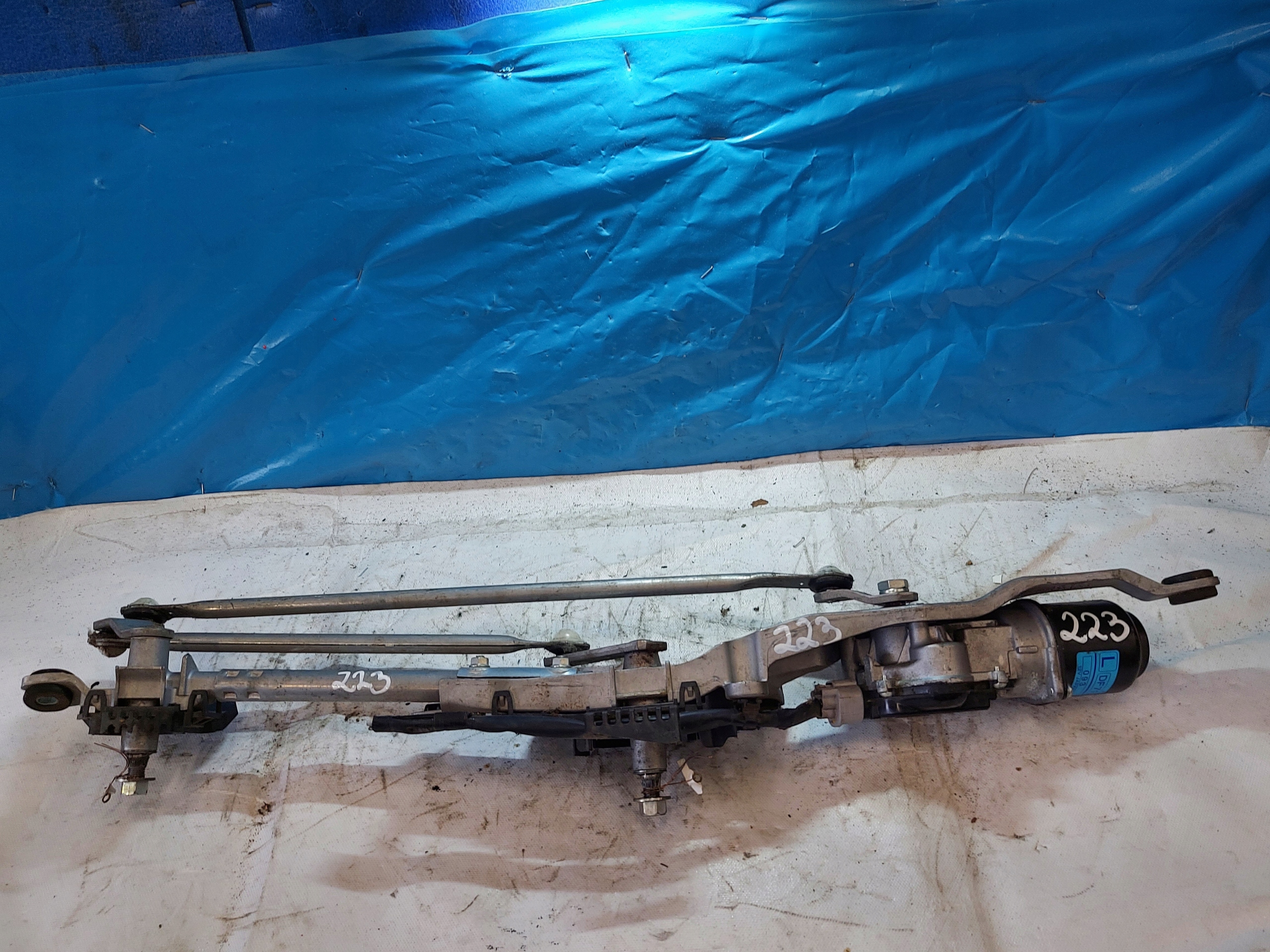 wiper mechanism MAZDA II DF716737X front
