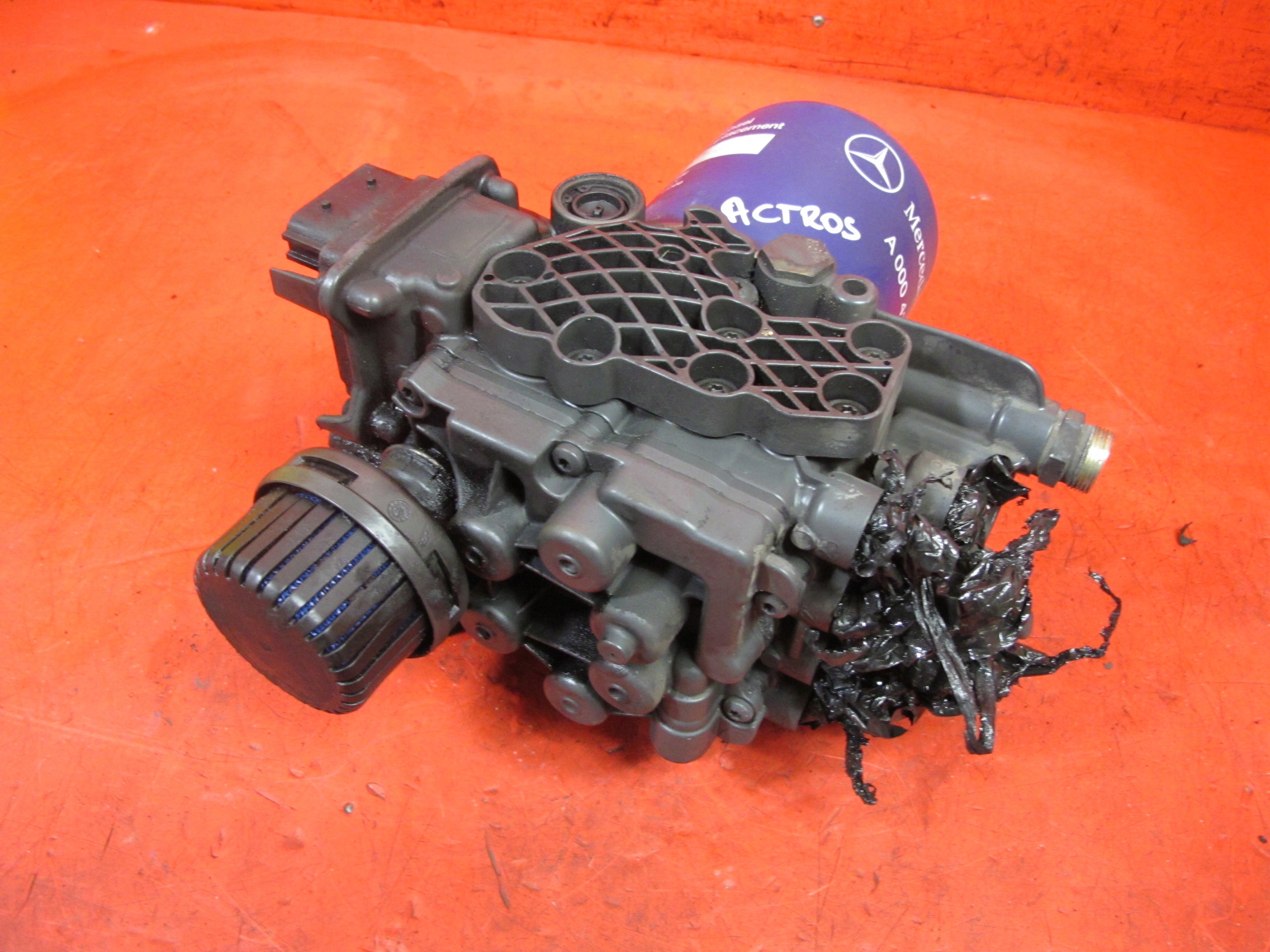 MB ACTROS MP4 PODSTAWA ZAWÓR OSUSZACZ A0014461964