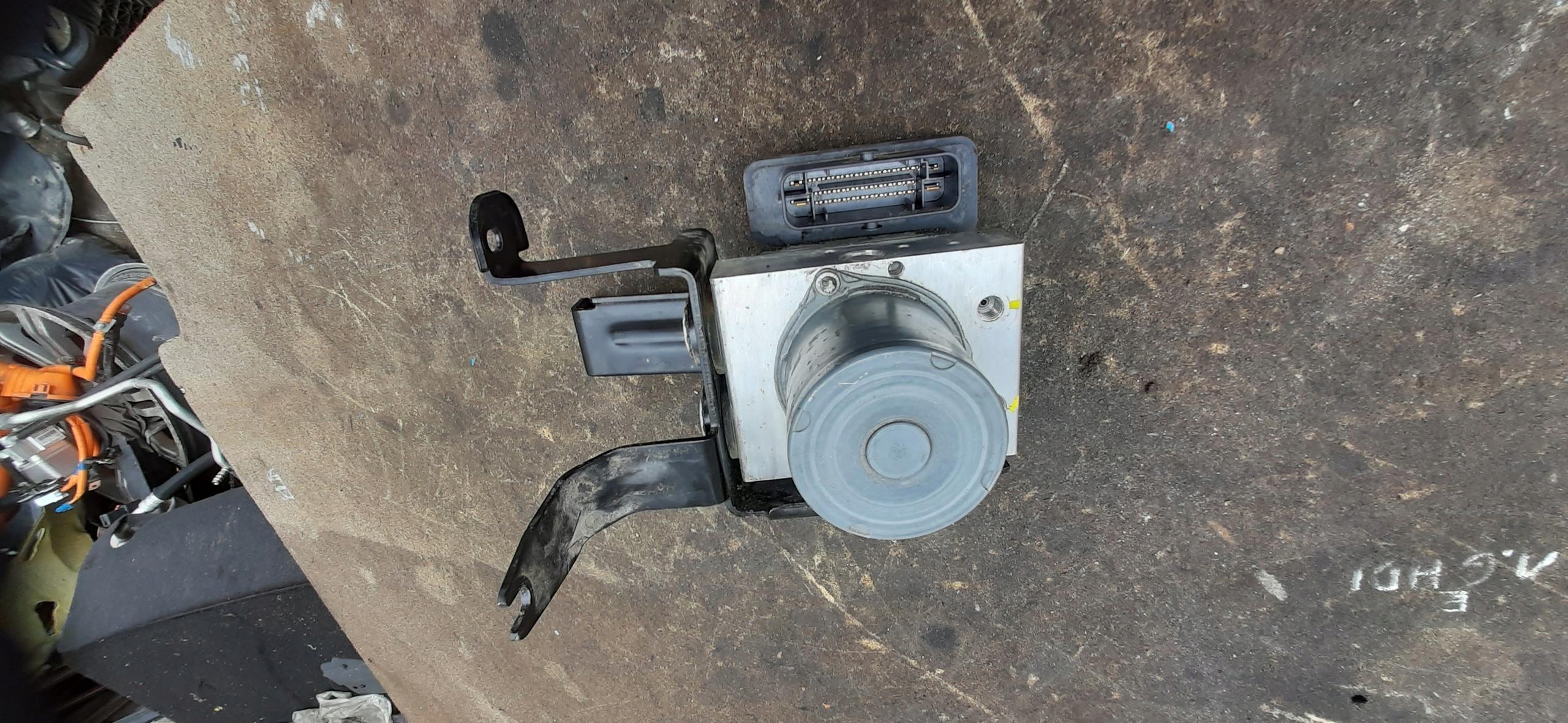 Ford OE GB3C-2C405-AA насос abs