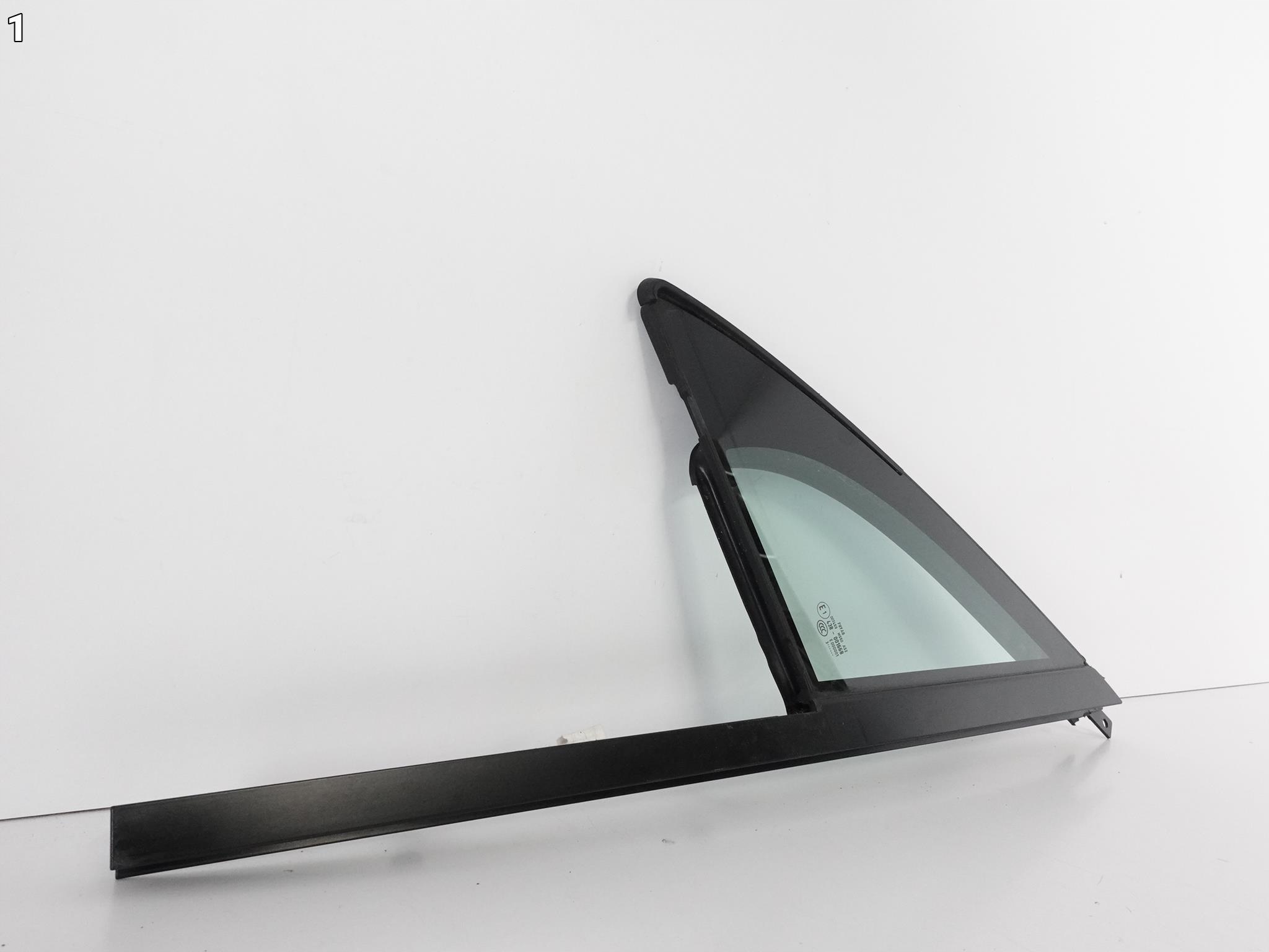 PORSCHE CAYENNE 7P TOUAREG window DZWI left front
