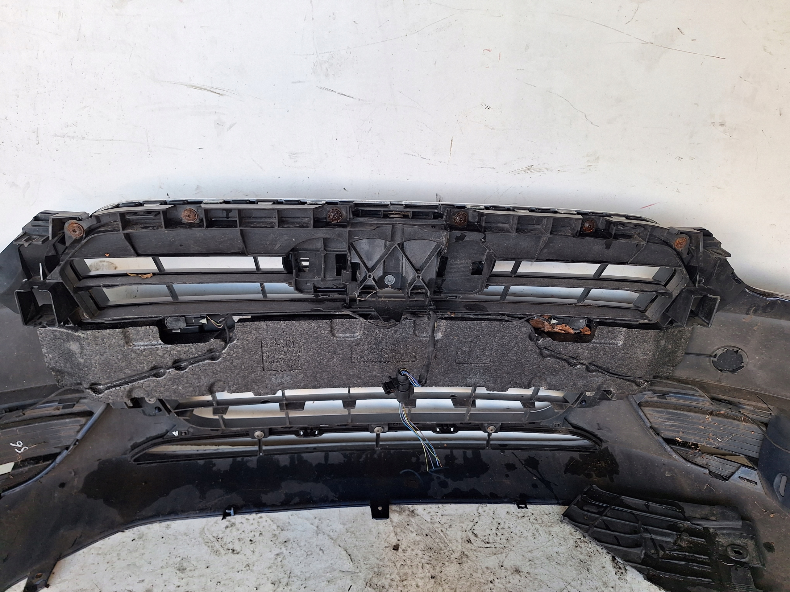 AUDI A4 B8 8K LIFT 11-15 Stoßstange + PDC