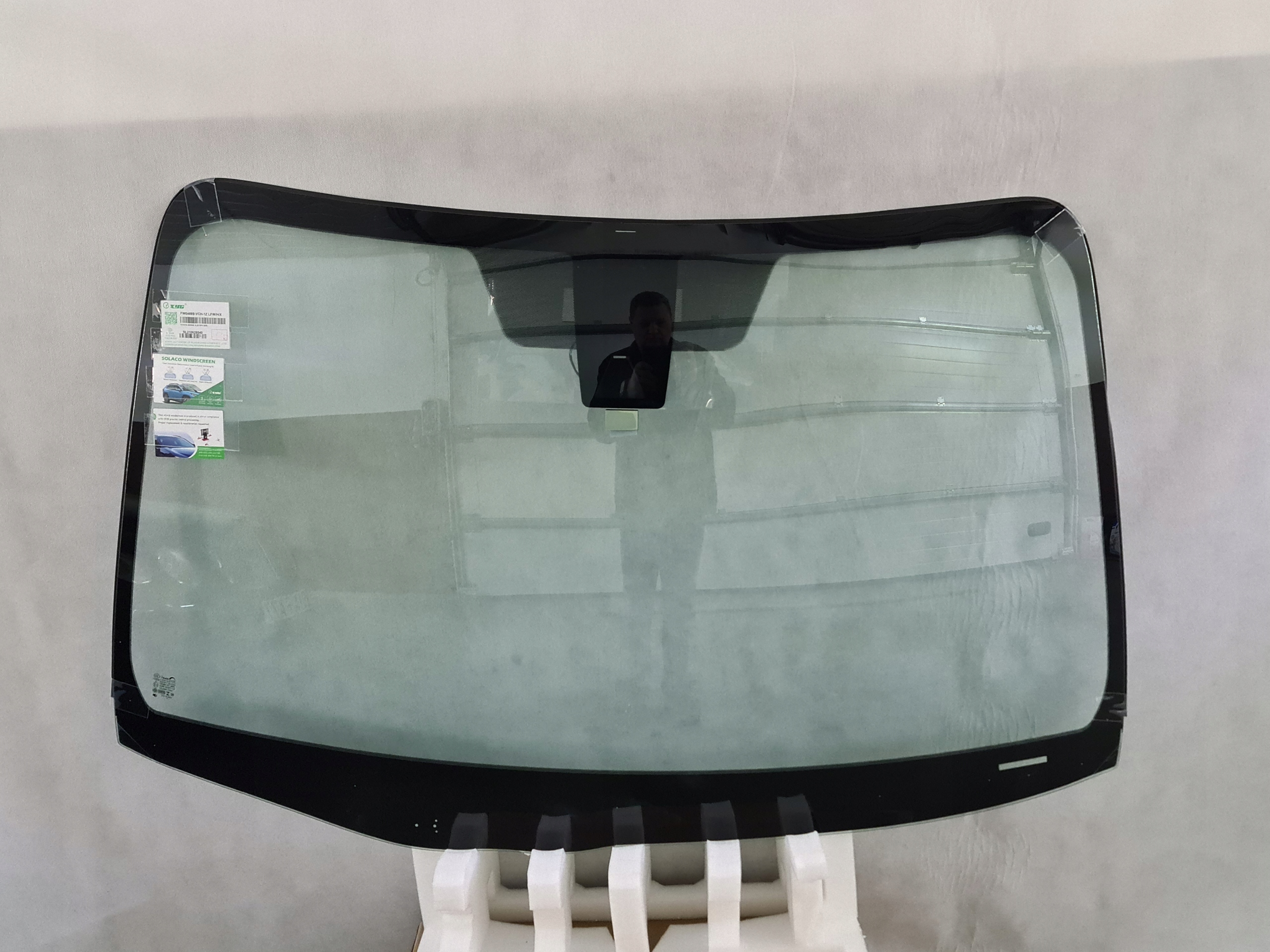 SZYBA PRZEDNIA CZOŁOWA TOYOTA SIENNA PO 2018 ROK