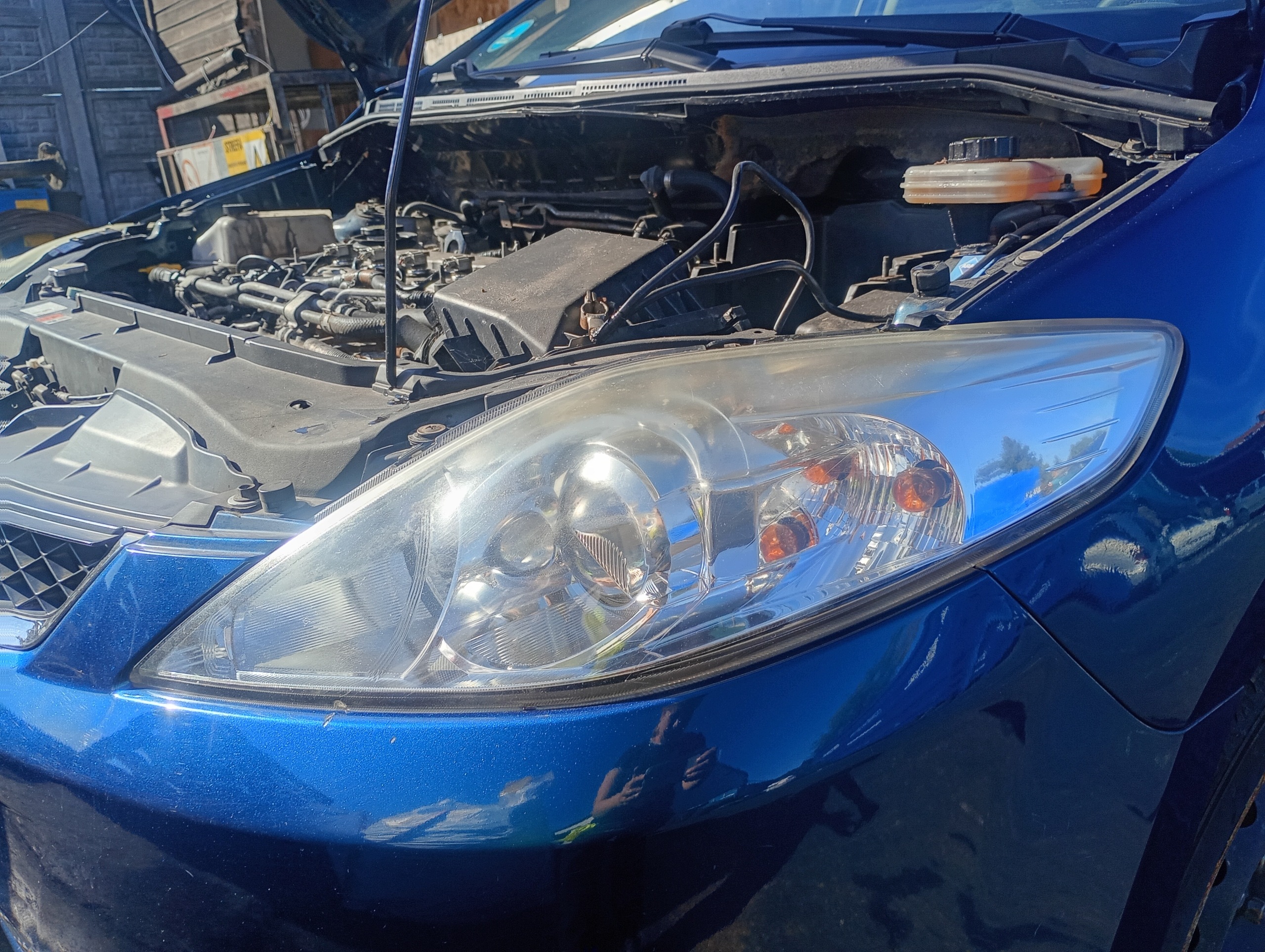 Reflektor light left front front Mazda 5 V 05-10