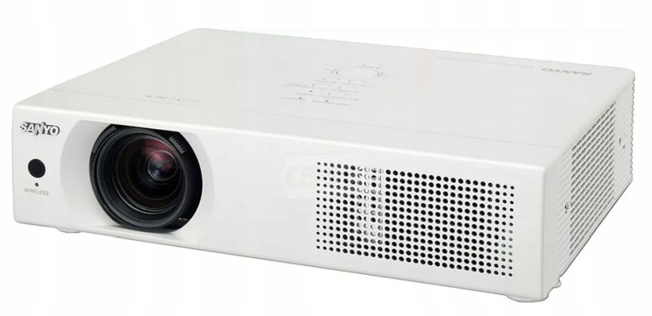 PROJEKTOR RZUTNIK SANYO PLC-XU105 KINO DOMOWE HDMI XBOX PS4