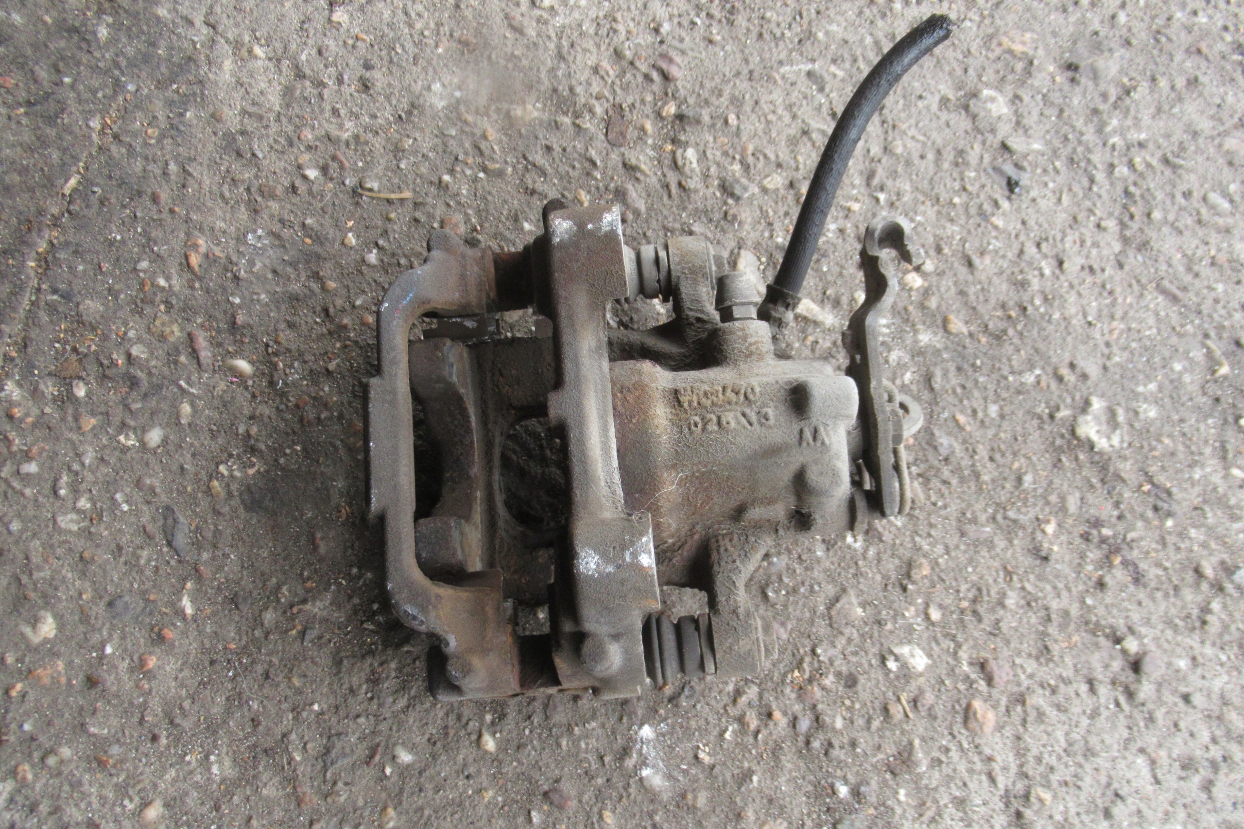 VW GOLF VI 1.6 TDI 13R caliper brake left rear part