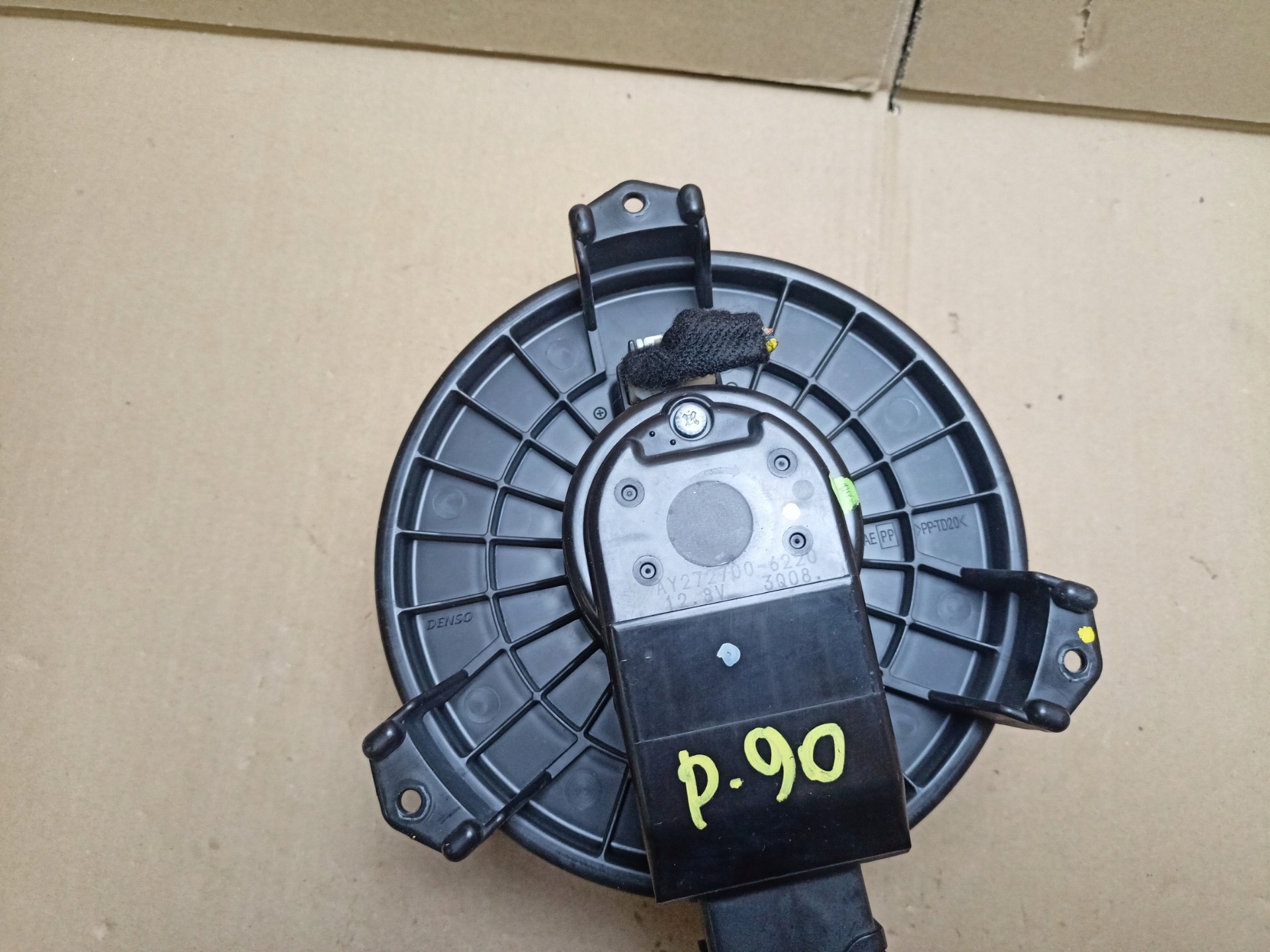 ventilátor klími Ford Fusion USA 2 2013 AY272700-6220