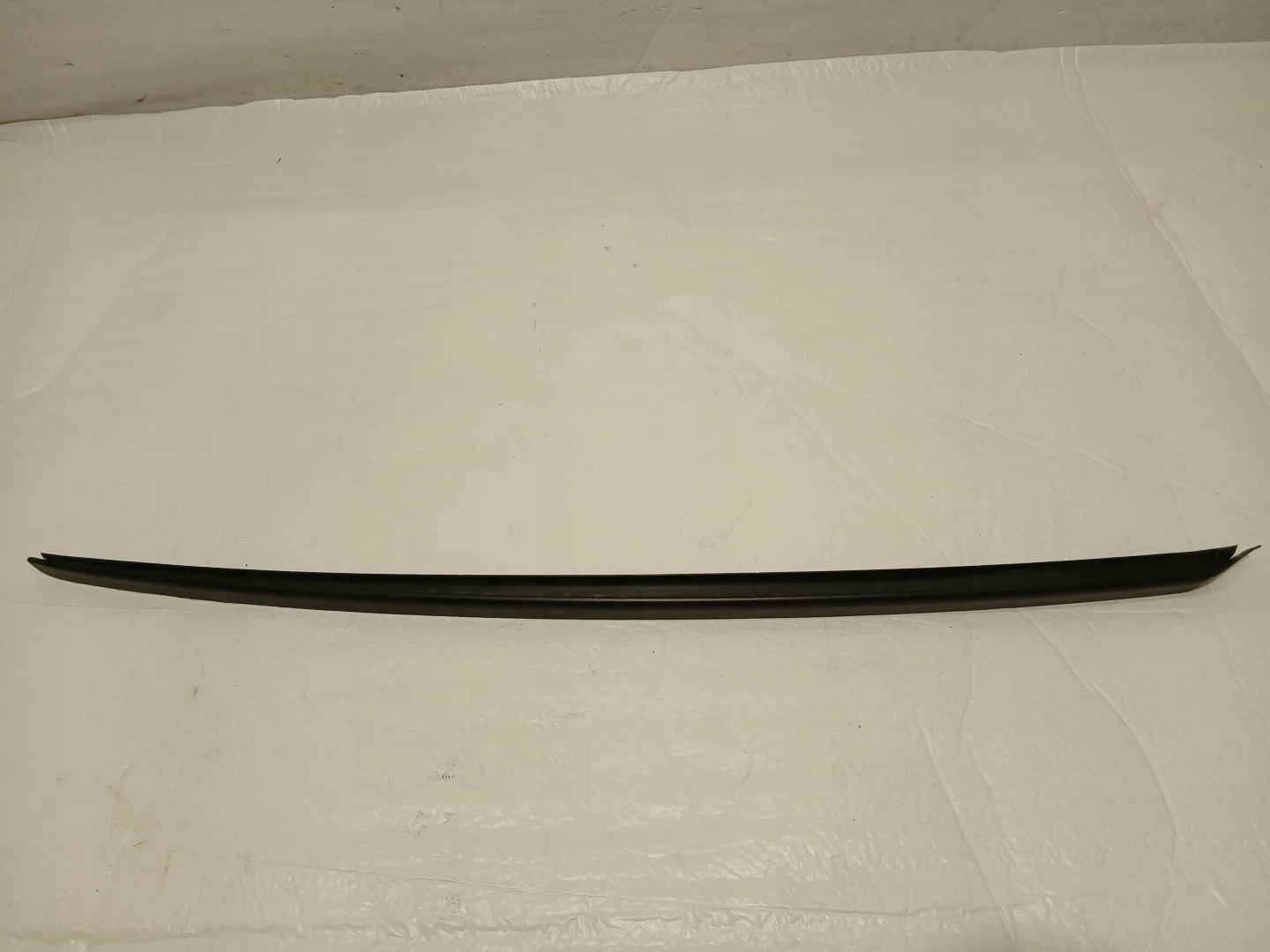 AUDI A4 B9 LIFT moulding windows windscreen right 8W0854328C