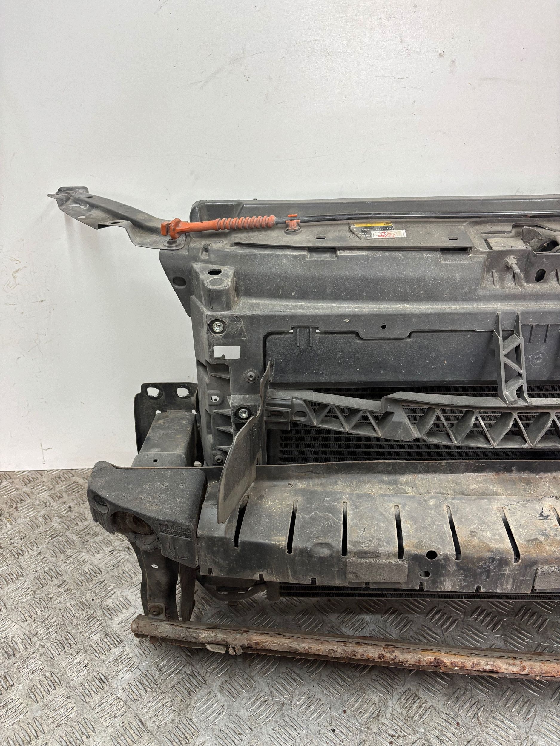 support panel for radiators radiator sider VW POLO 6R 1.2 09