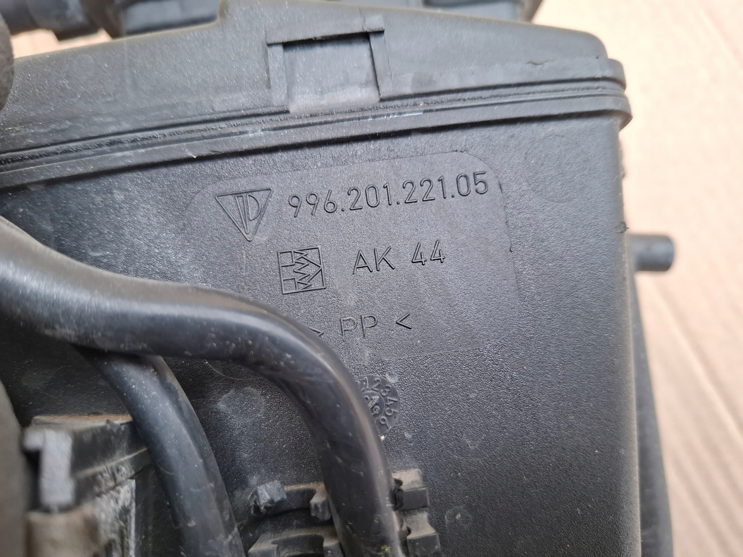 PORSCHE BOXSTER 986 Kohlenstofffilter 99620122105
