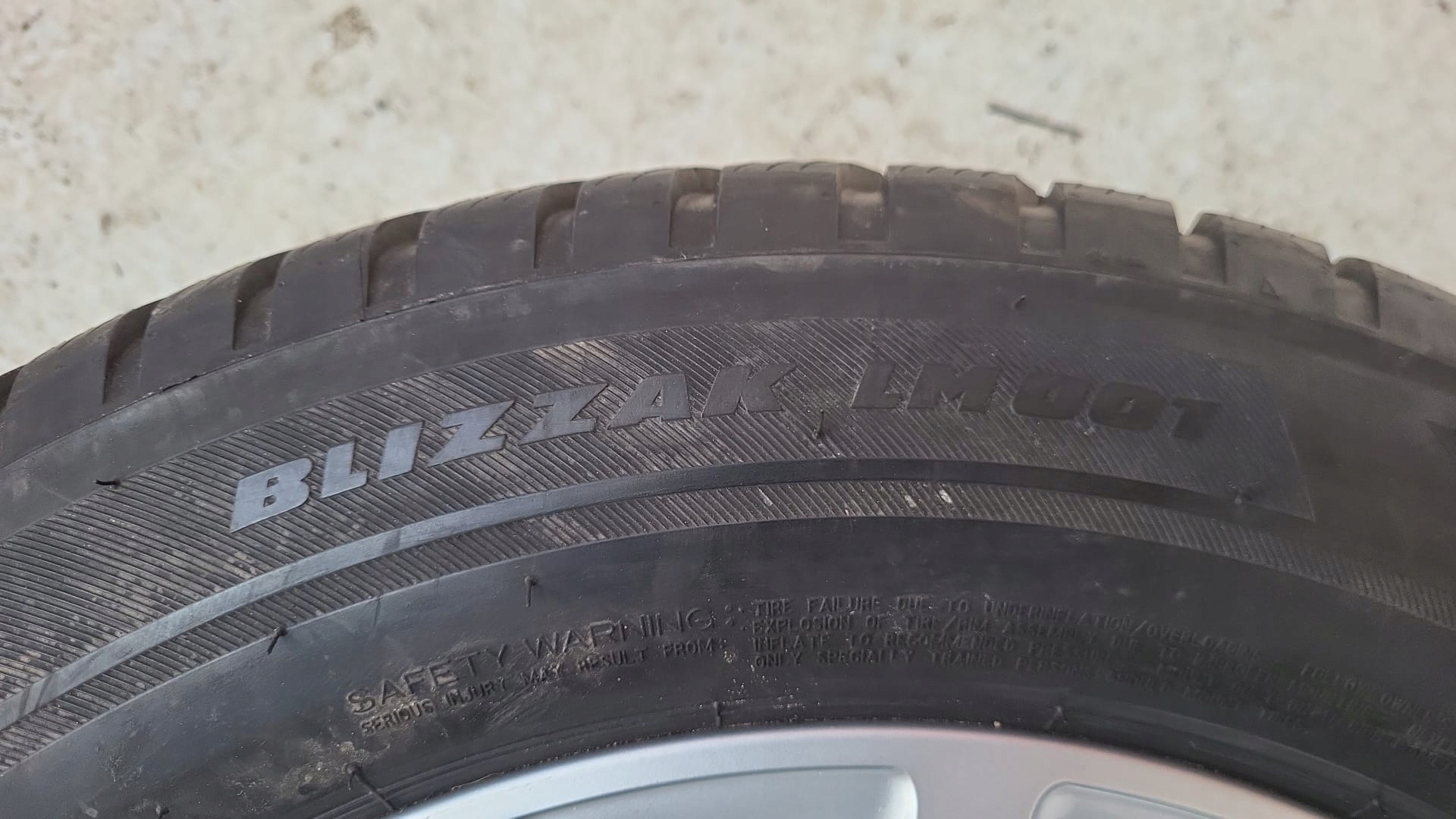 tyres winter BRIDGESTONE 225/60 R17 16 TYDZ 2021 ROK