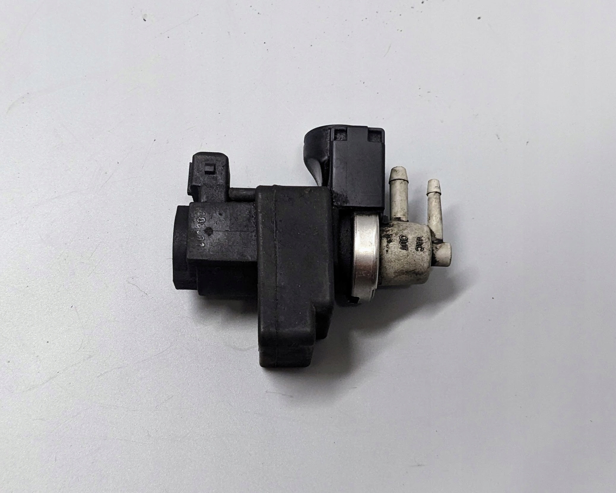 renault SCENIC II - GRAND клапан давления