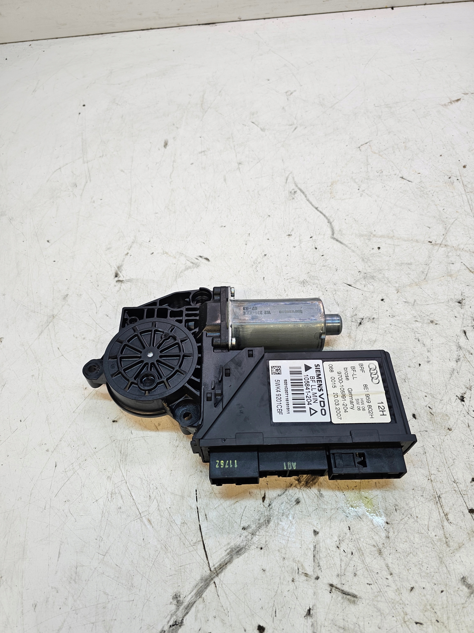 mini motor windows right front AUDI A4 B7 8E1959802H