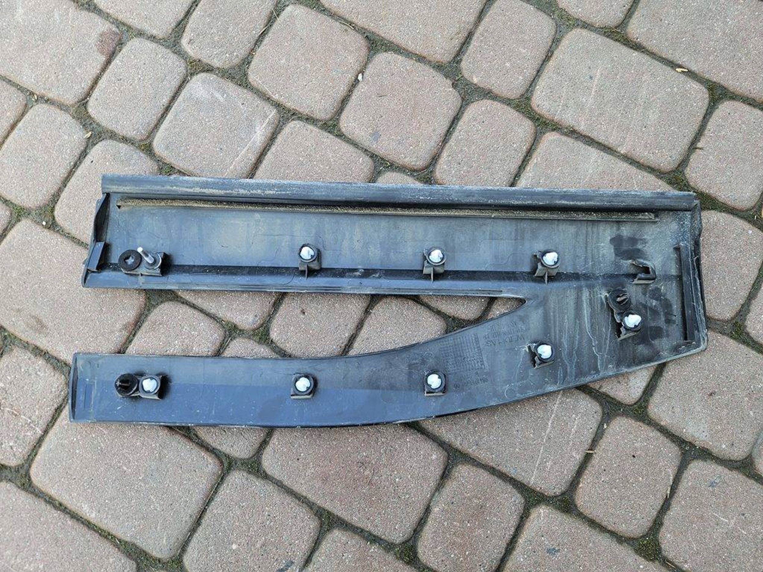 moulding door rear part left nice Opel Mokka B 2 9841010680