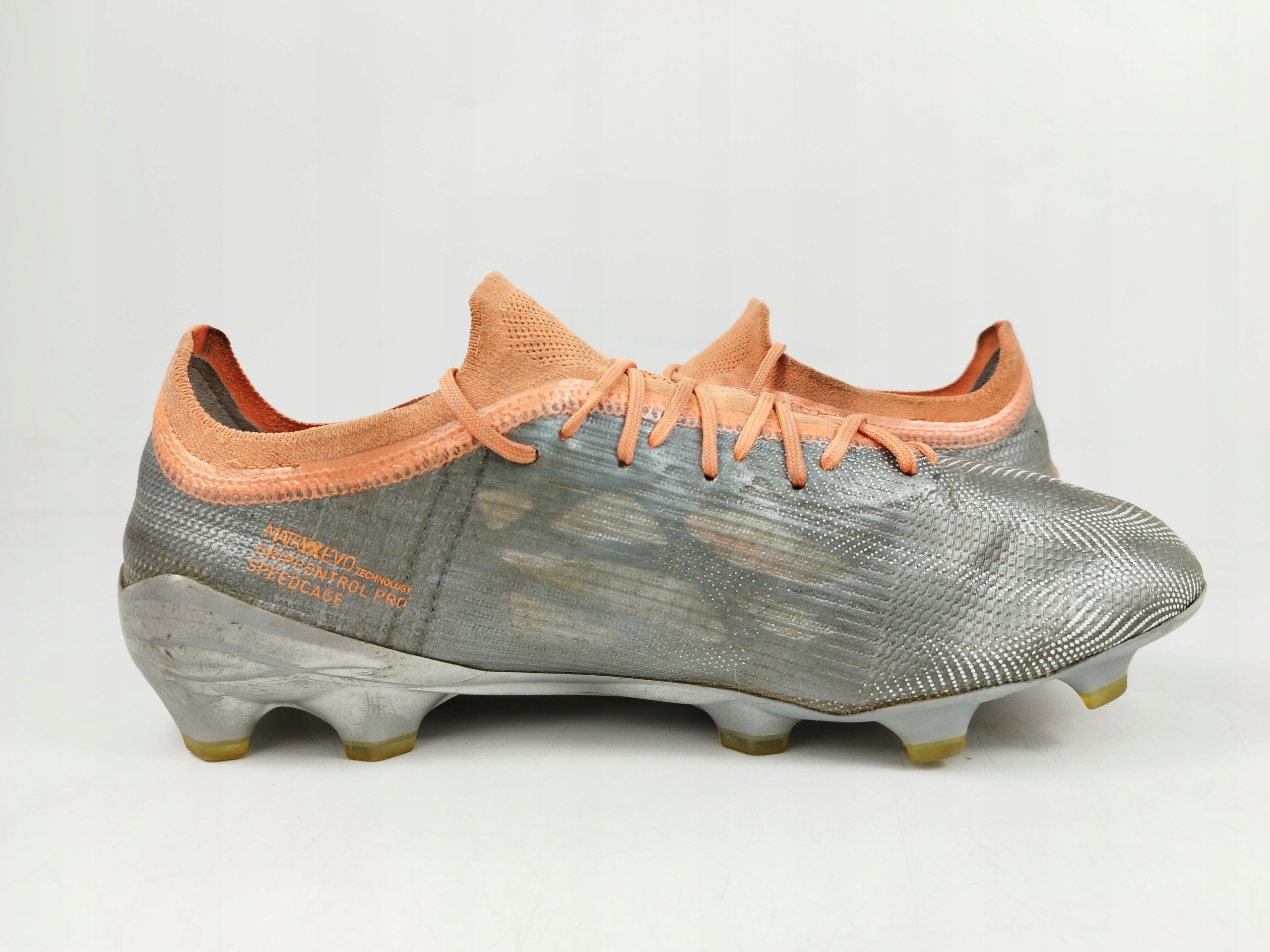 PUMA Ultra 1.4 Fg/Ag 106694 01 korki lanki 46,5 Rozmiar 46,5