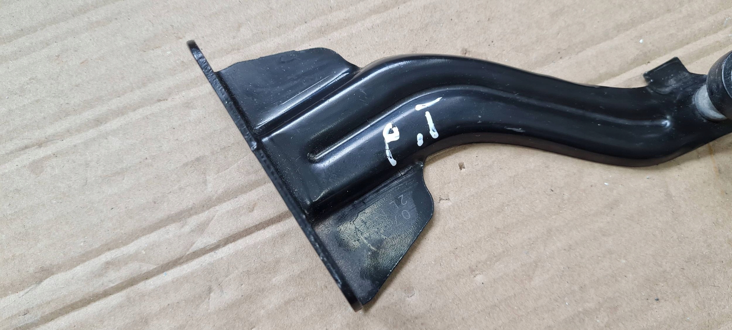 Chrysler Pacifica 2022 roll PROWADNICA door TYLNYCH right PRAWYCH subframe