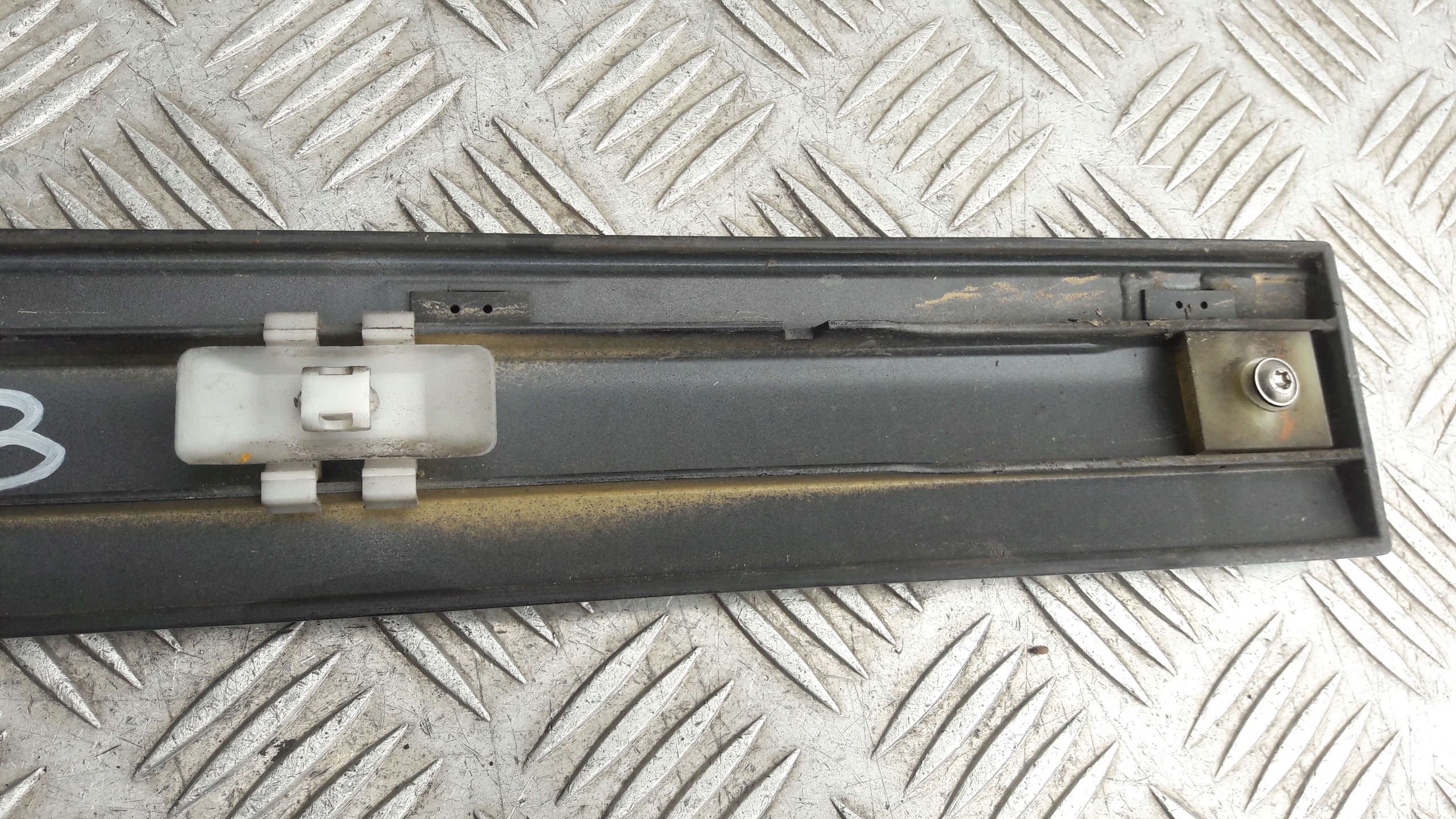 MERCEDES W203 moulding door left rear part 197