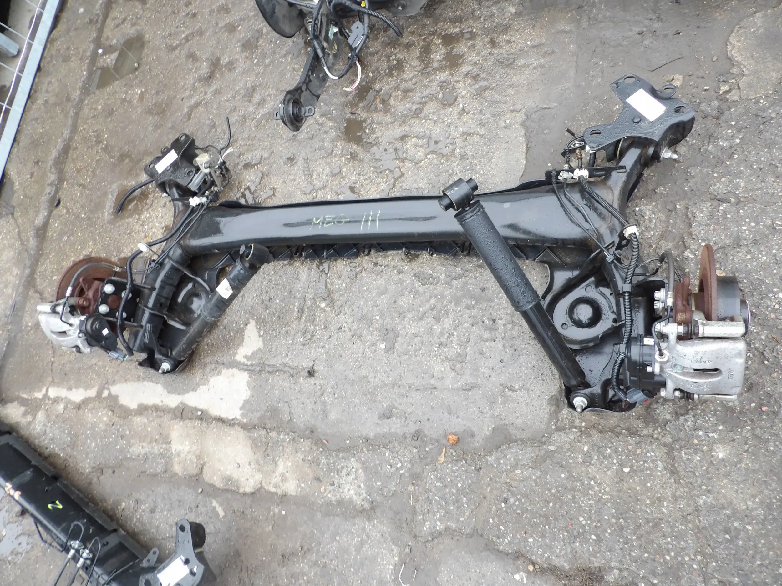 OŚ RENAULT MEGANE III 3