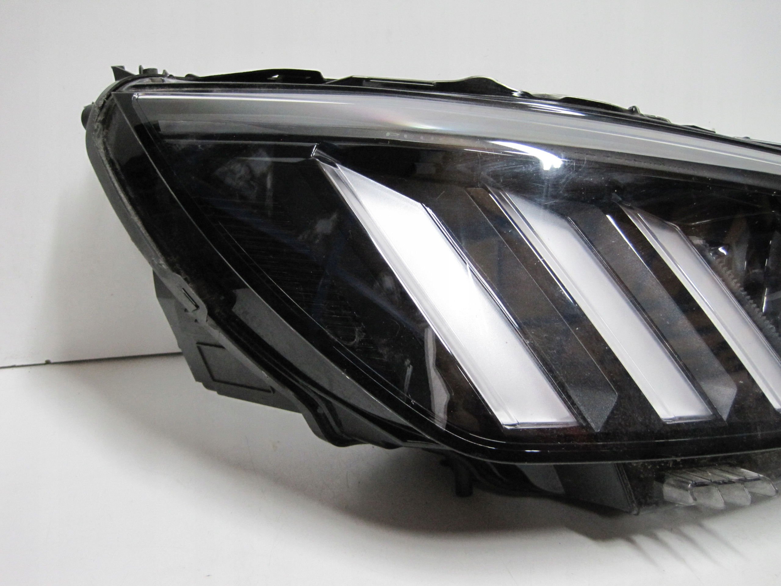 light right PEUGEOT 2008 II FULL LED 9841641980