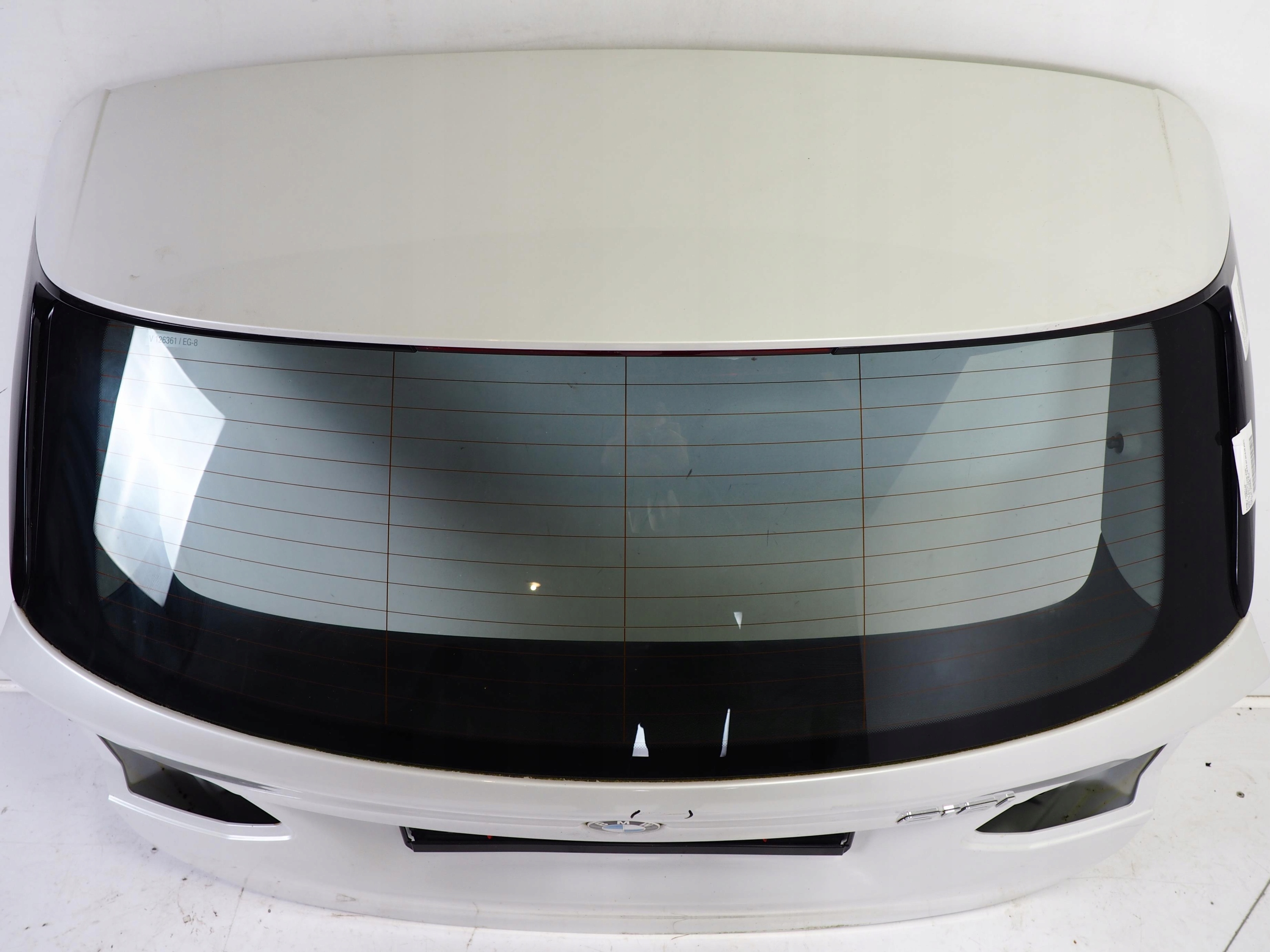 KLAPA TYŁ TYLNA BMW F45 MINERALWEISS A96 Strona zabudowy tył