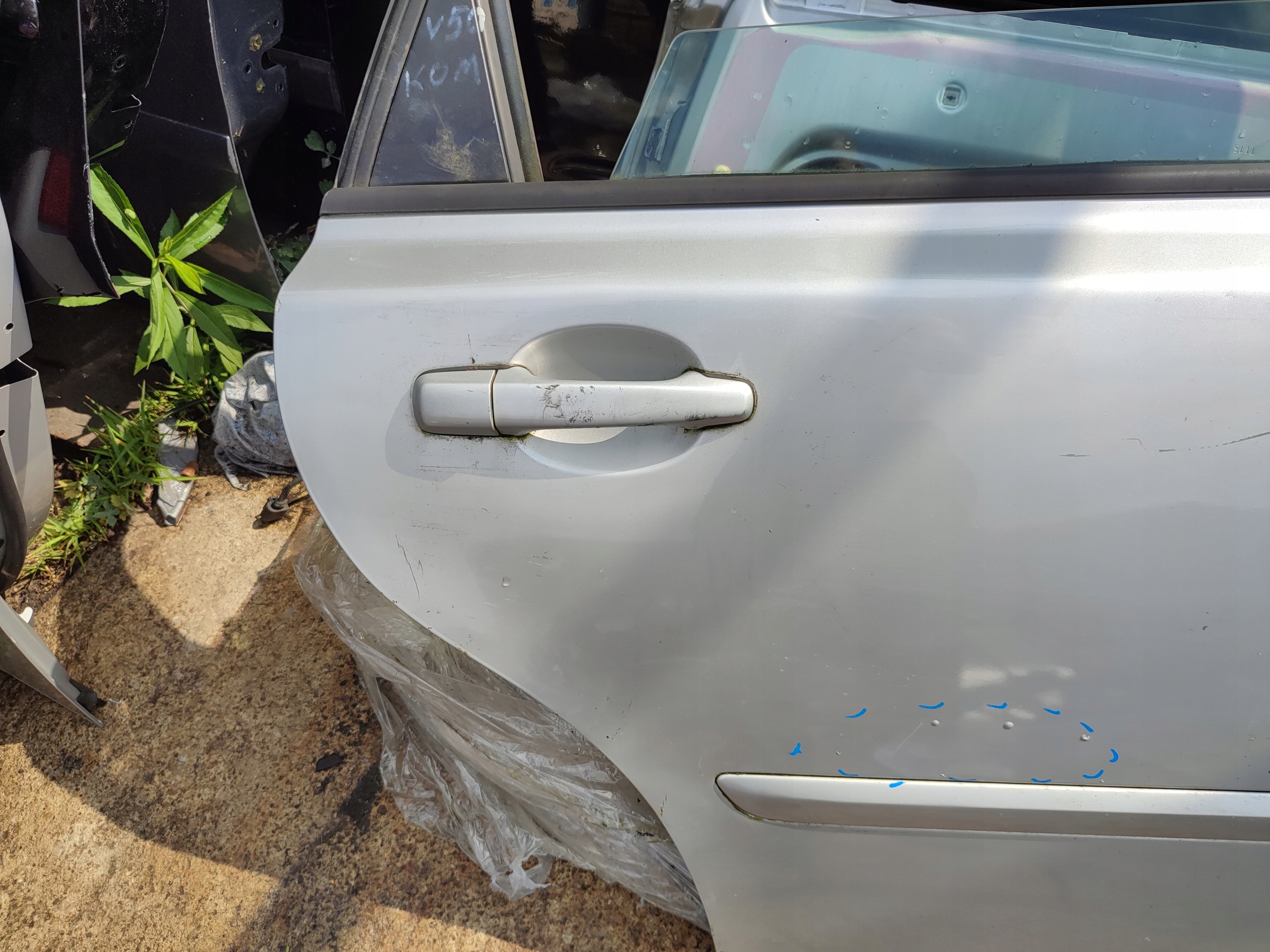door right rear part right rear. VOLVO V50