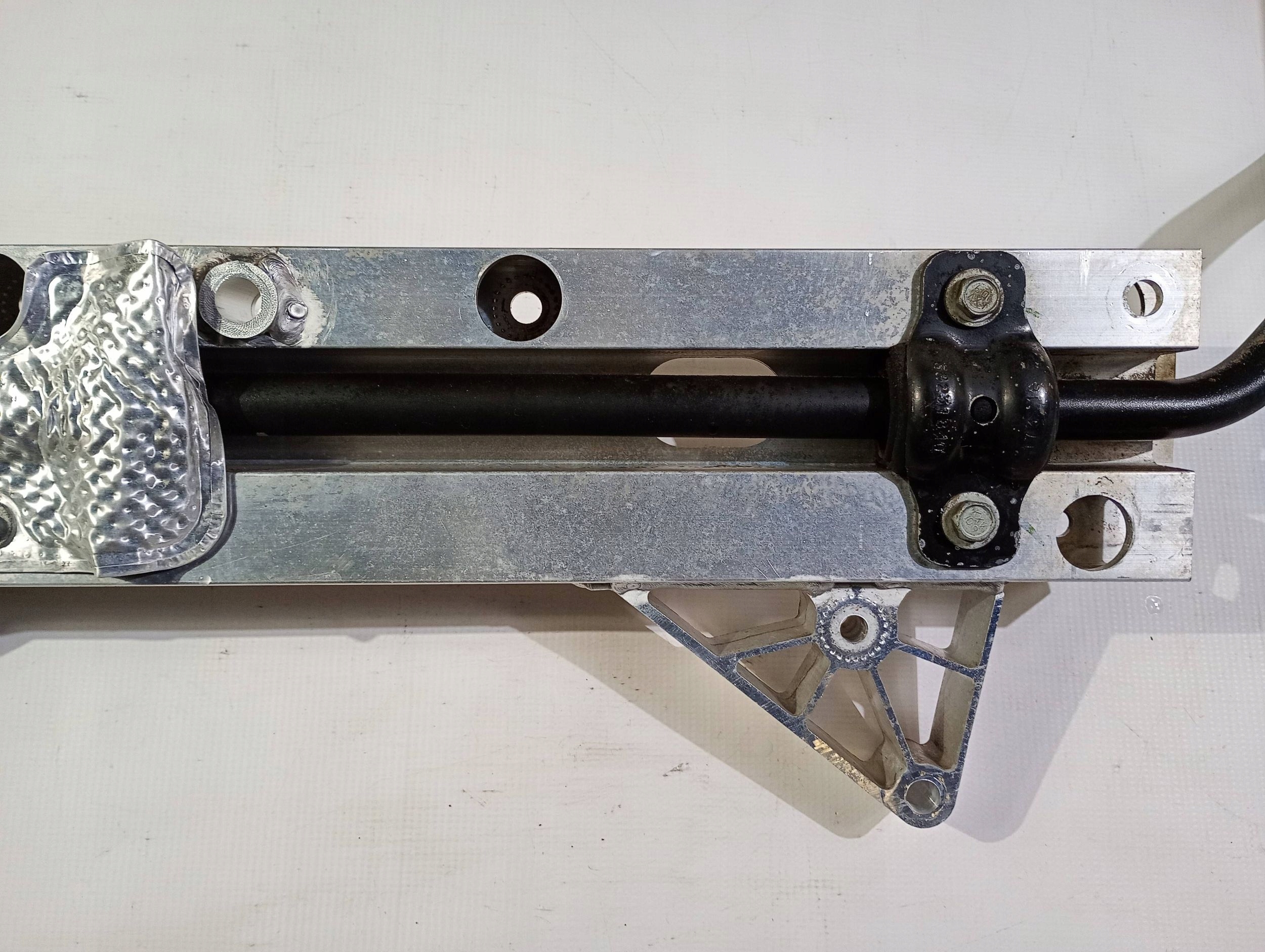 bar stabilizator front front Chrysler Pacifica 2017