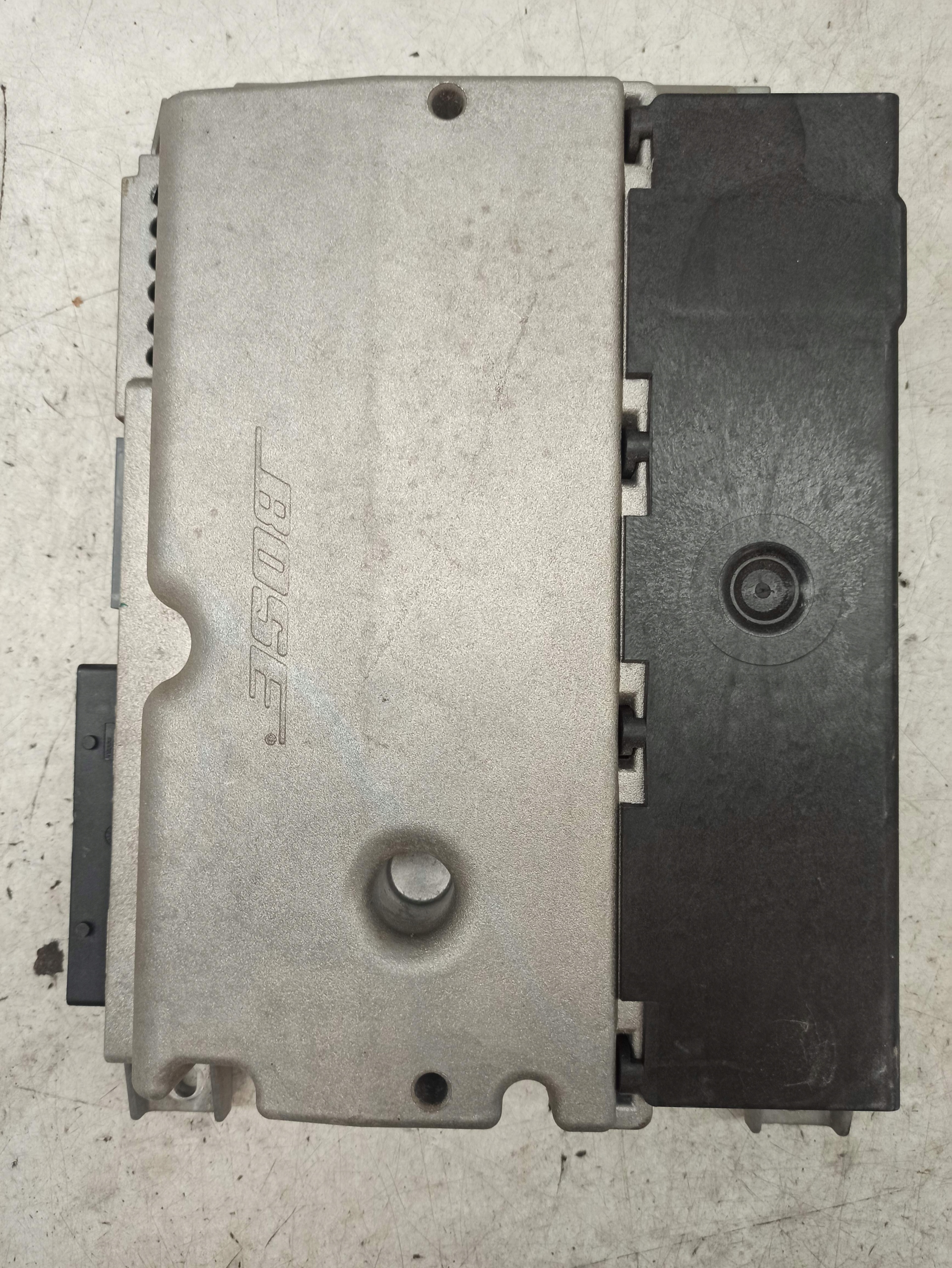 КАДИЛАК СТС СЕВІЛЬЯ ПІДСИЛЮВАЧ АУДІО 15277739