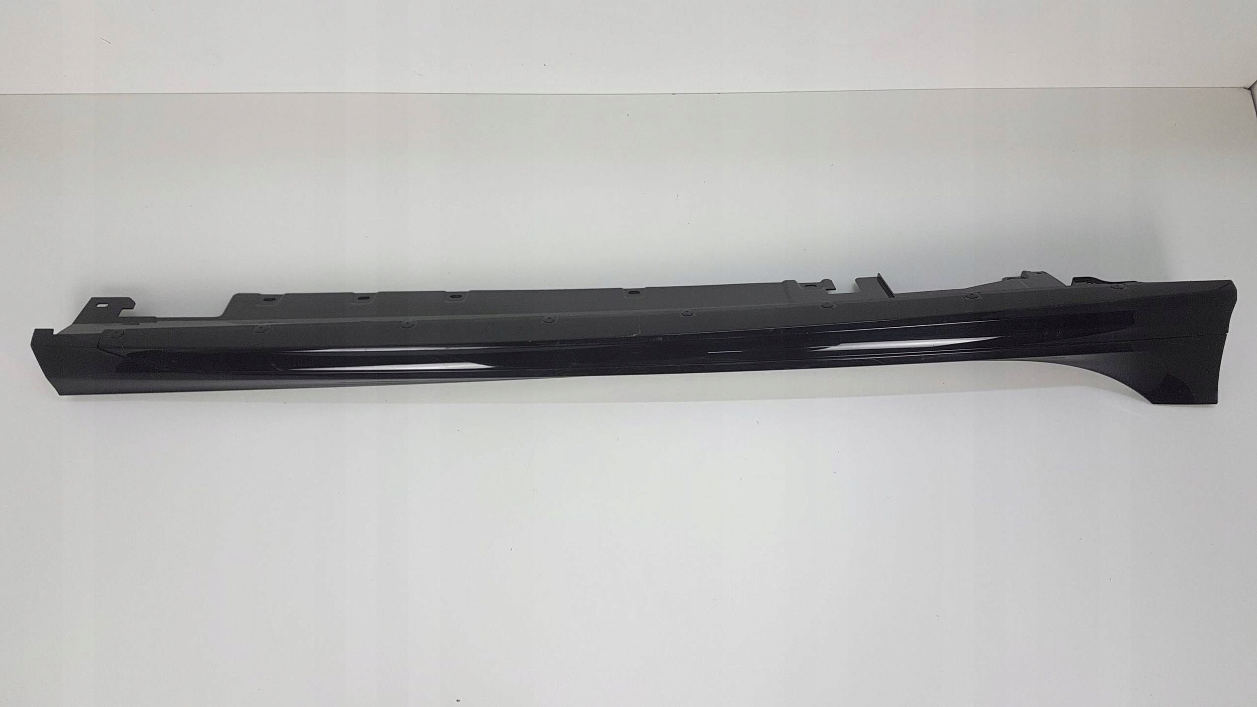 BMW 2 F44 moulding threshold right M pakiet 8075466