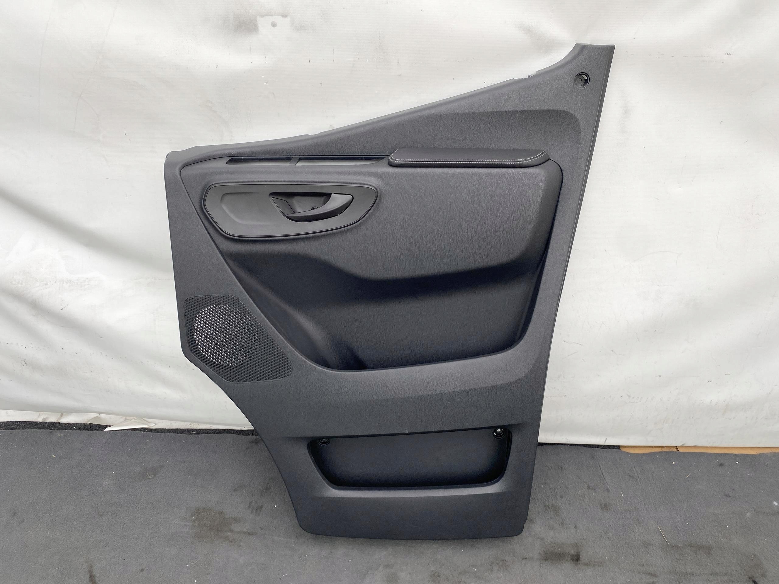 SPRINTER 907 910 17- side door PRZEDNICH PANEL MATERIALOWY armrest