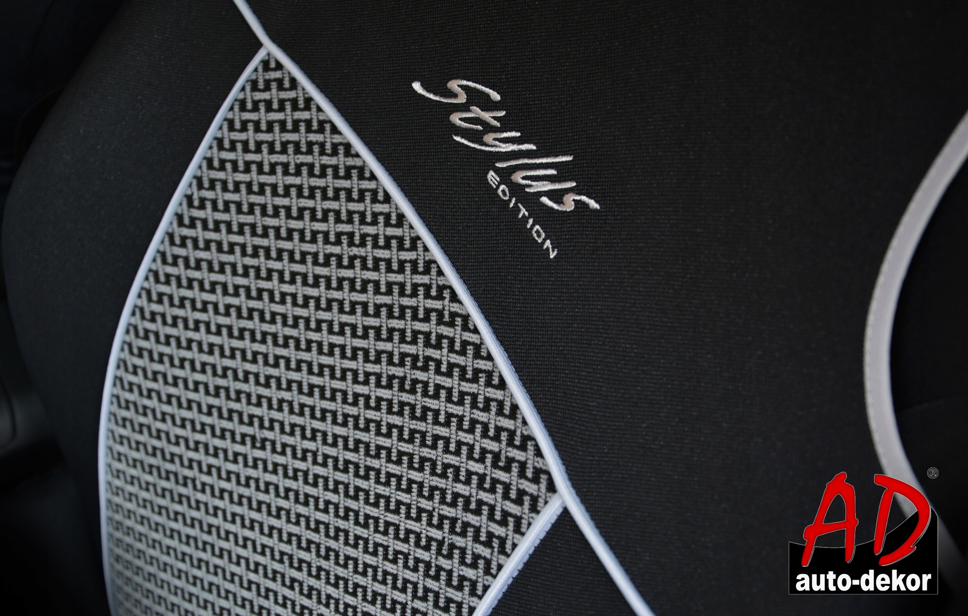 KOSZULKA POKROWCE SAMOCHODOWE STYLUS Z PLECAMI Rodzaj Uniwersalne