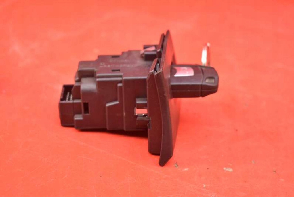ignition key button 6954719 BMW E90 E91 2.0i 150 KM 04-10