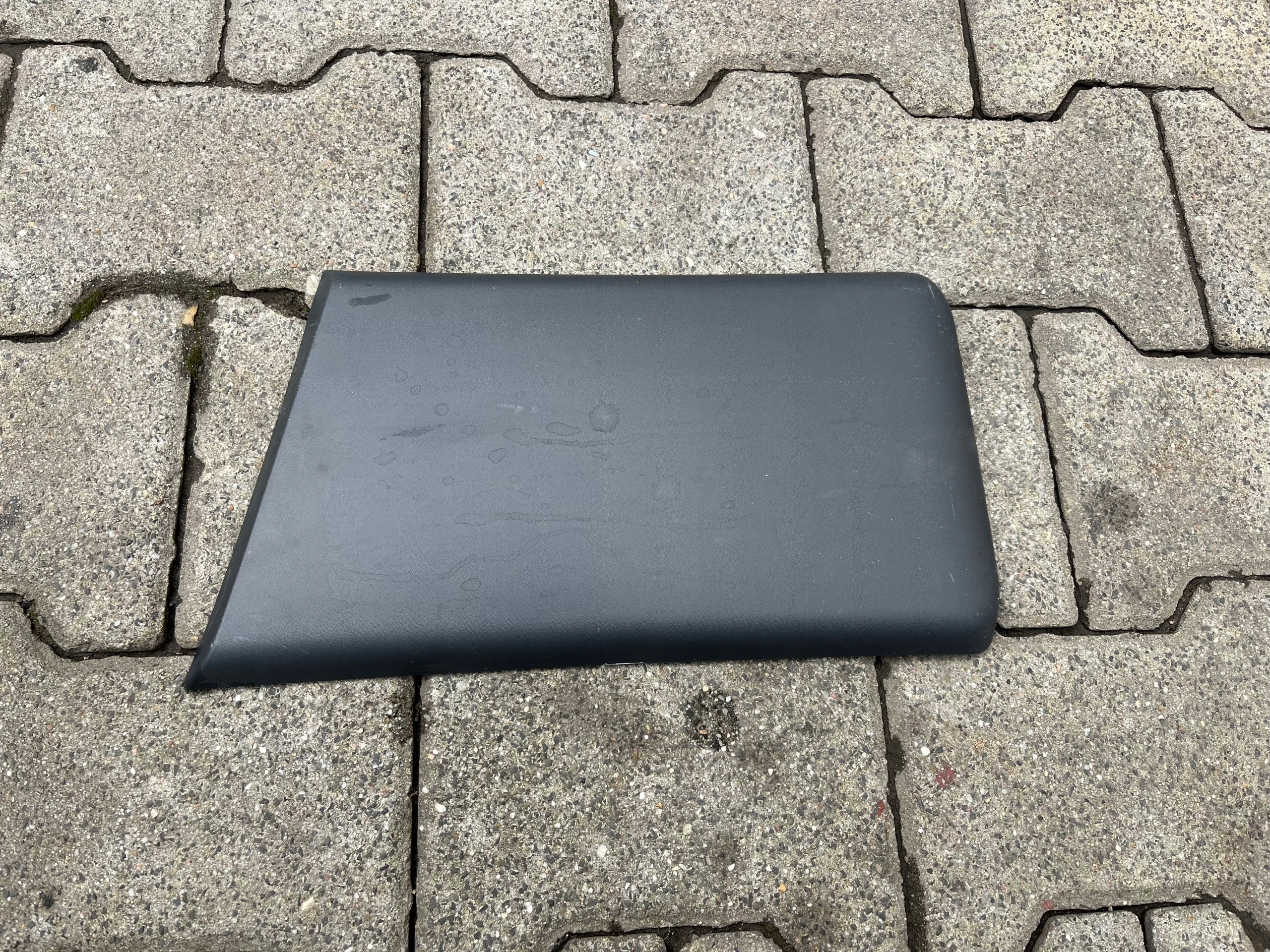 Peugeot Boxer moulding side left