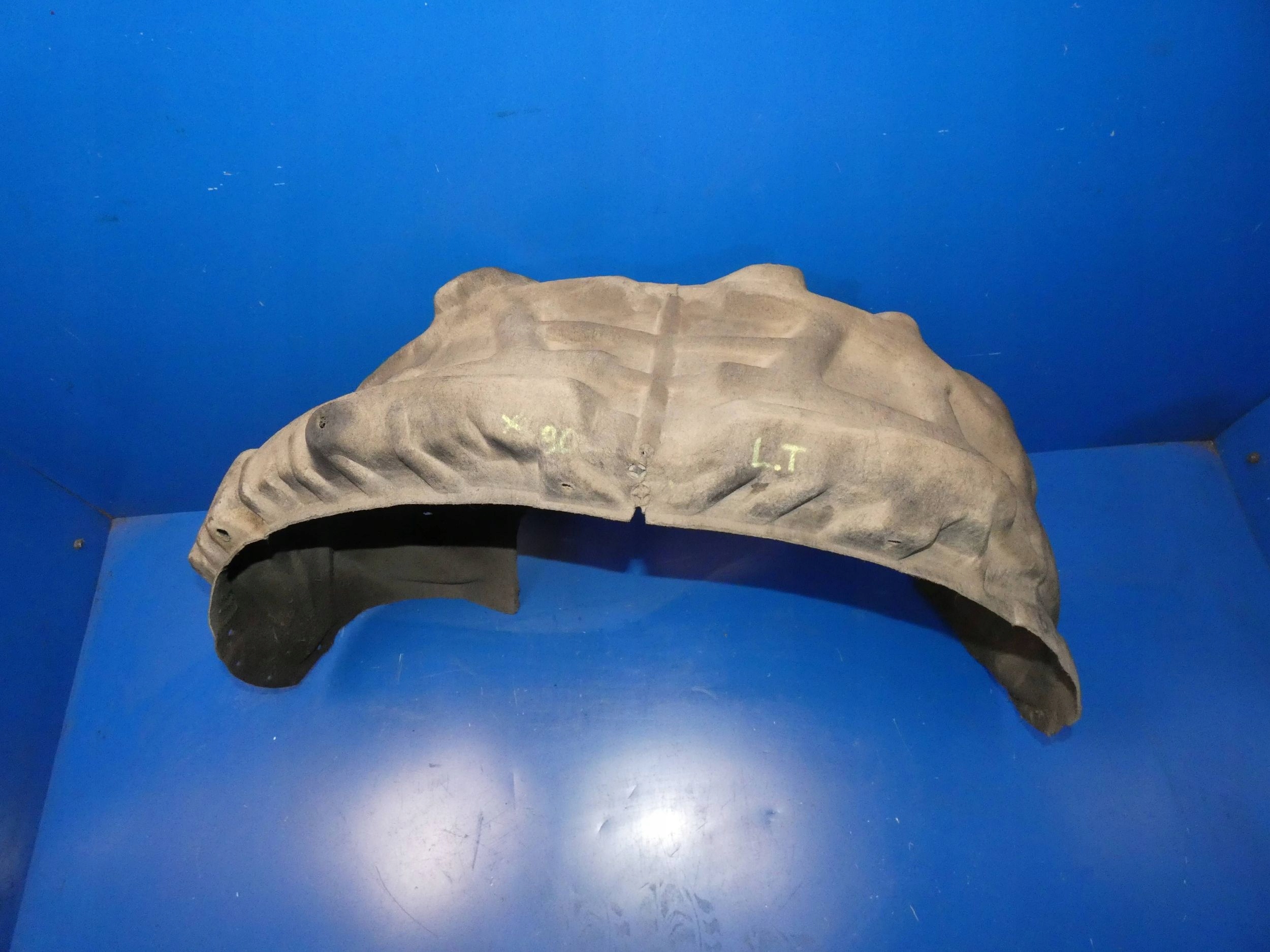 VOLVO XC90 II mudguard left left rear part rear.