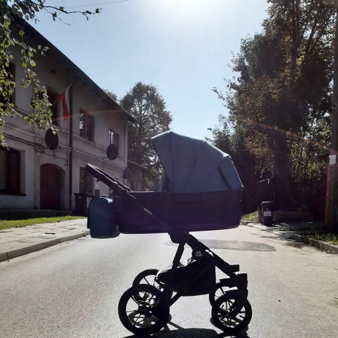 Wózek dziecięcy 3w1 VESTIN Jasno-Szary Ekskluzywny| Cosmo Fotelik+Adaptery Stelaż Metalowy Stalowy