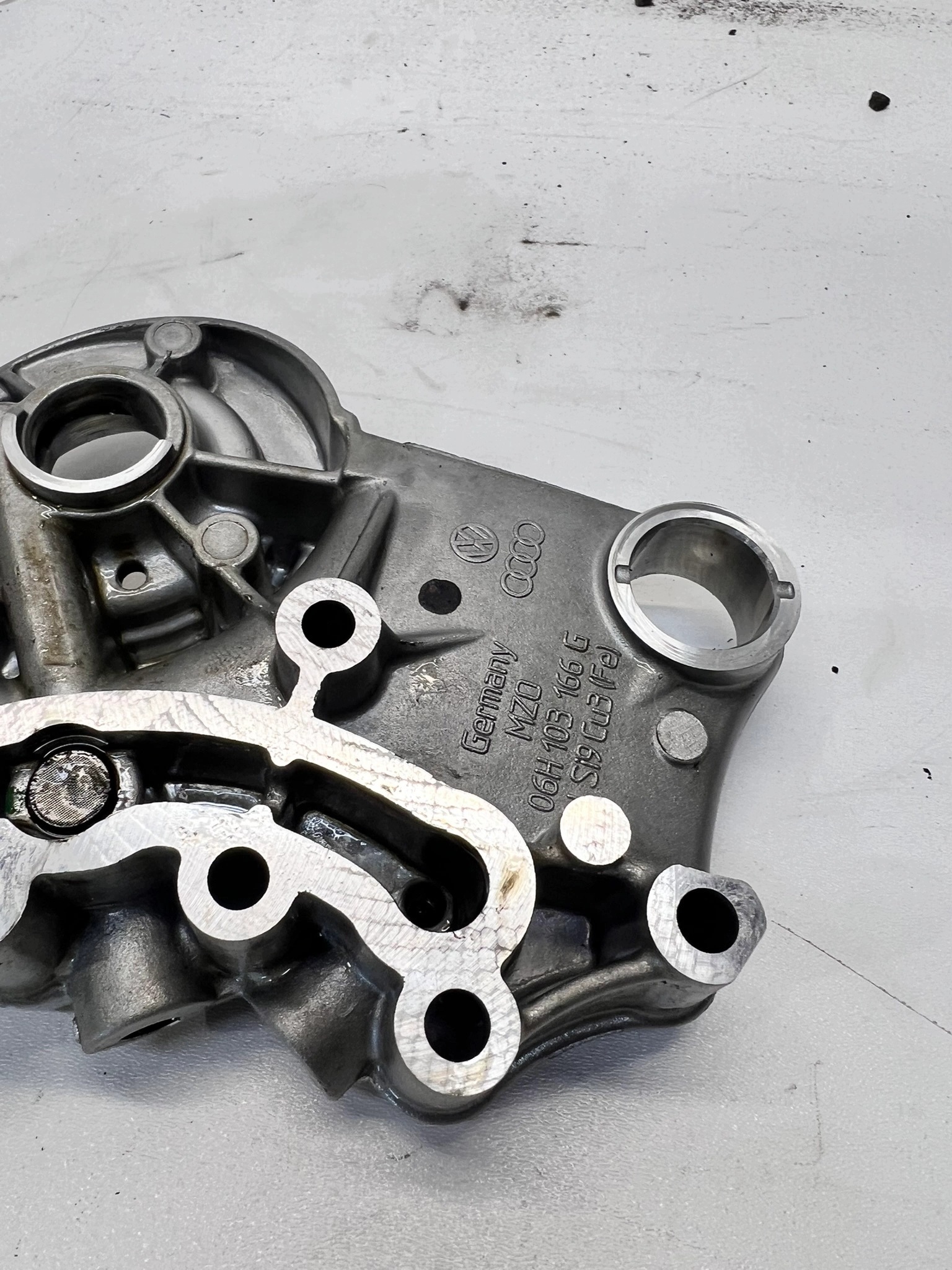 blende abdeckung gehäuse WALKOW AUDI A4 A5 TFSI 06H103166G 1/26