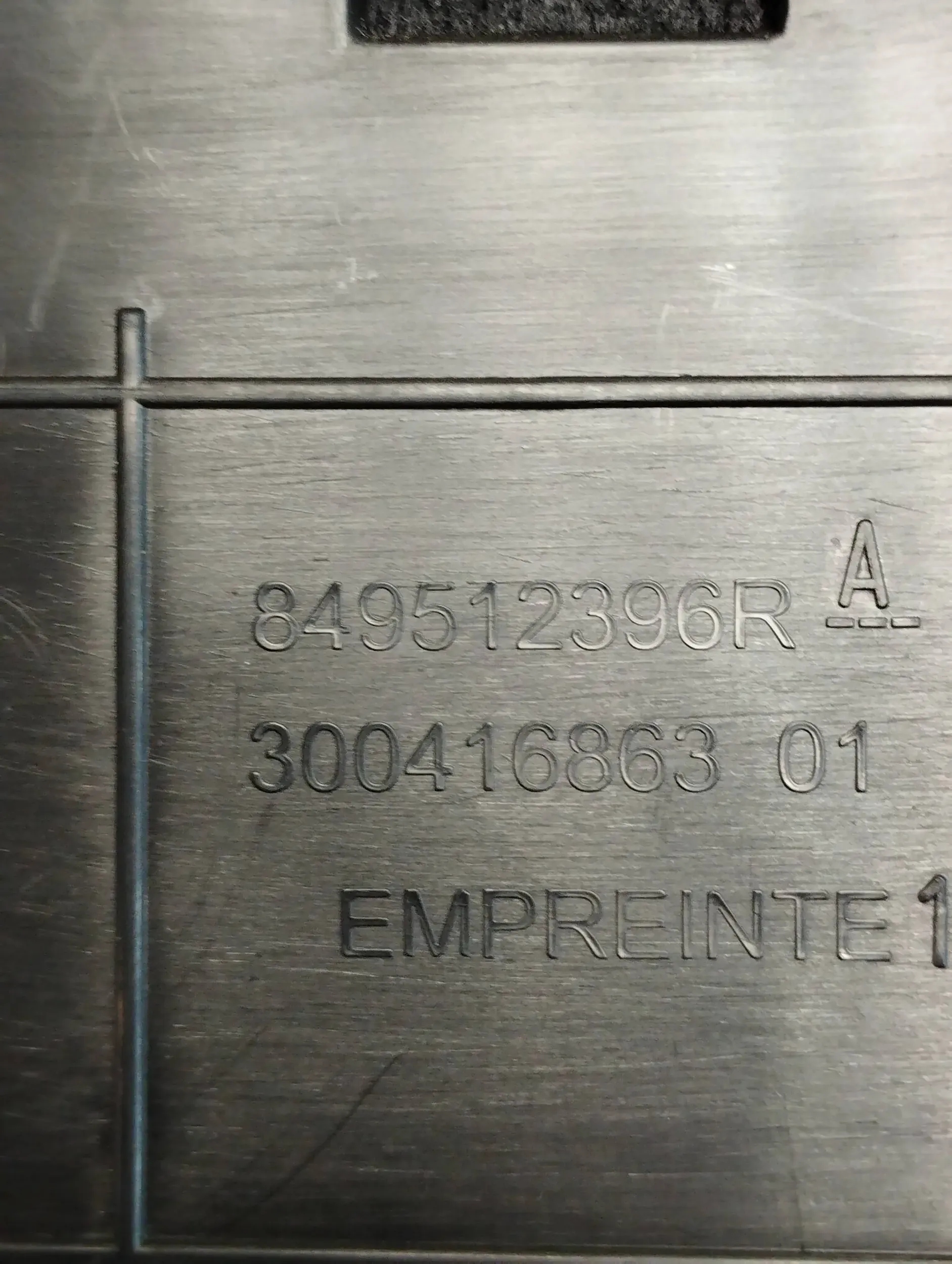 Renault Grand scenic IV SCHOWEK PÓŁKA 873F75712R Producent części Renault OE