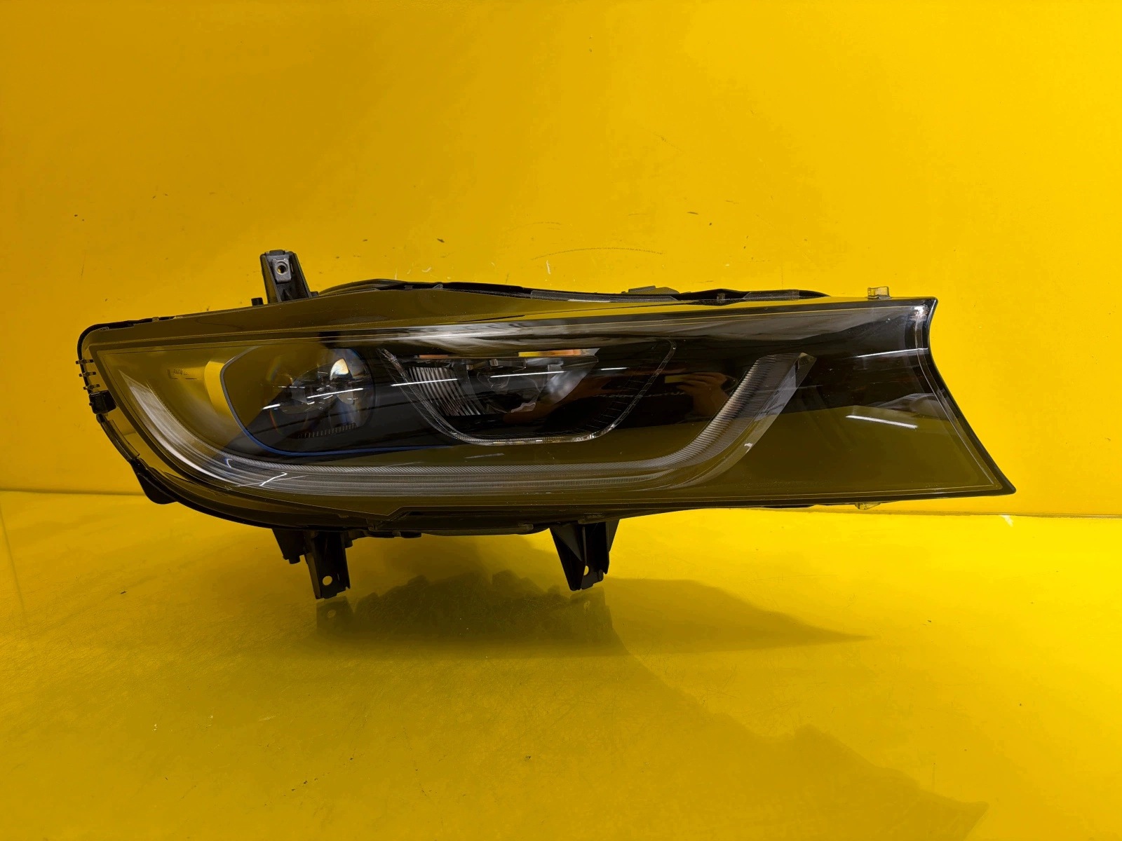 light right BMW I8 Laser 7444702-01