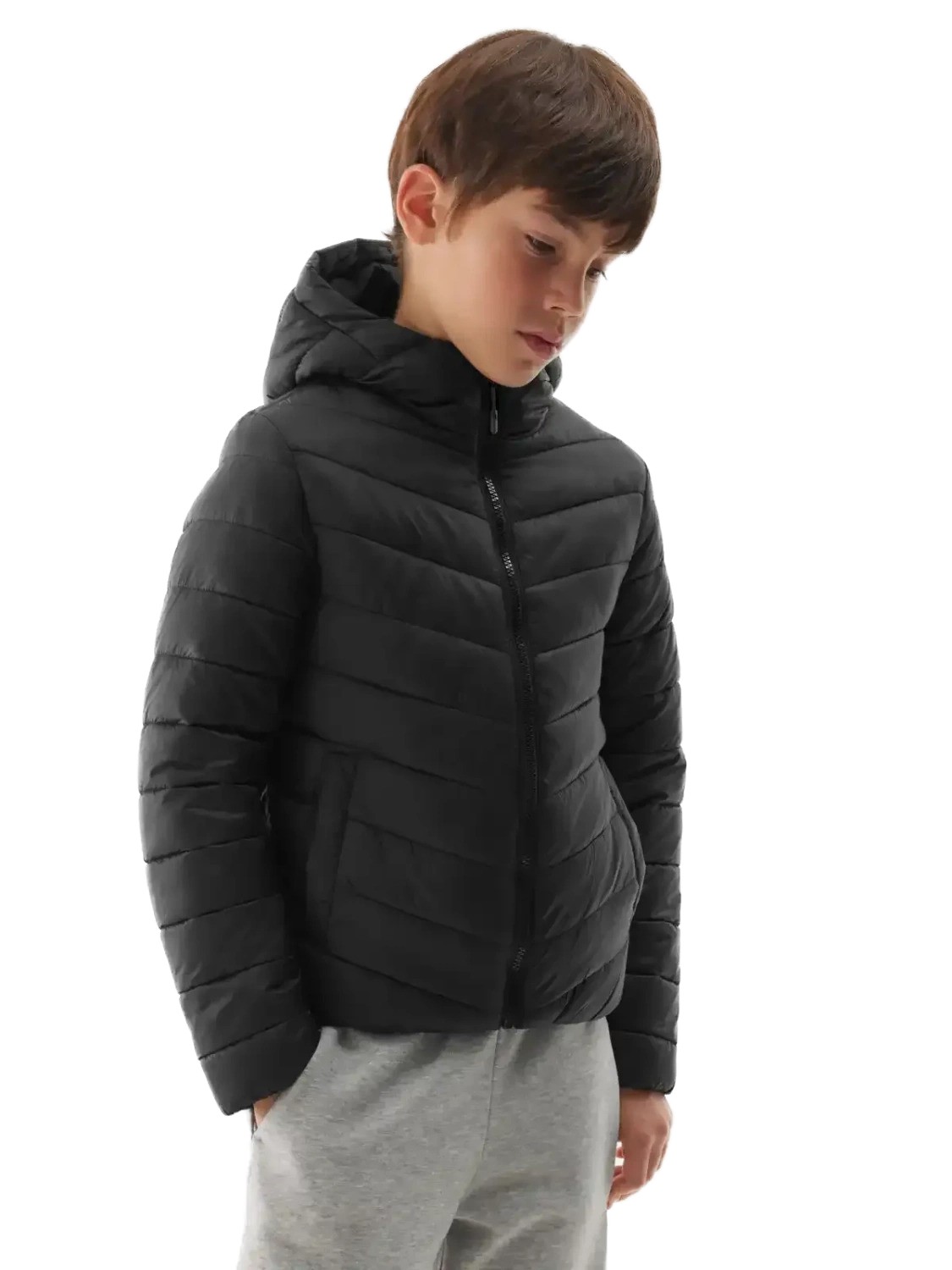 4f Kurtka Puchowa Chłopięca 4FJWAW24TDJAM460-20s Głęboka Czerń 128 cm.