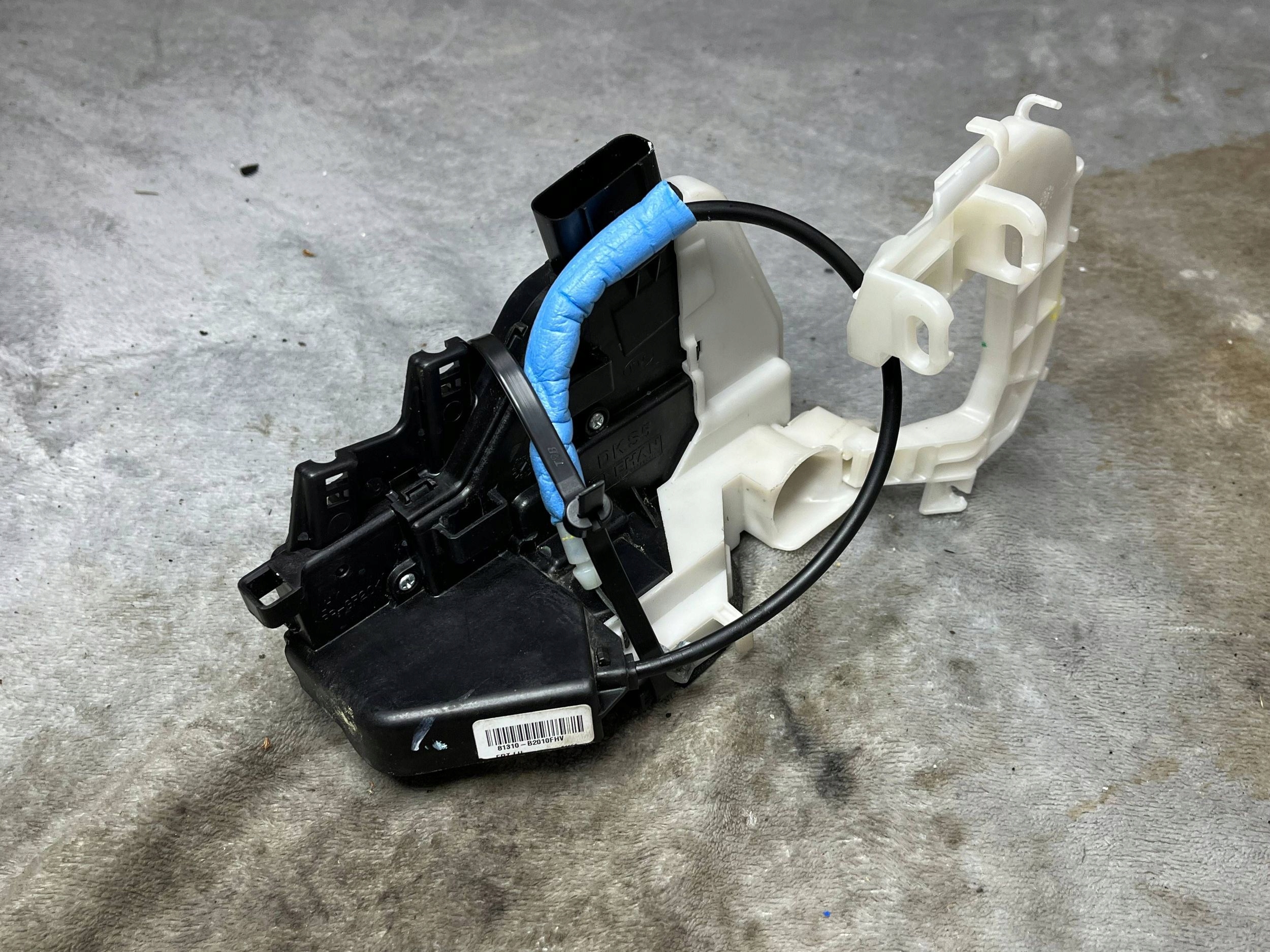 lock door przednich KIA Soul 81310B2010