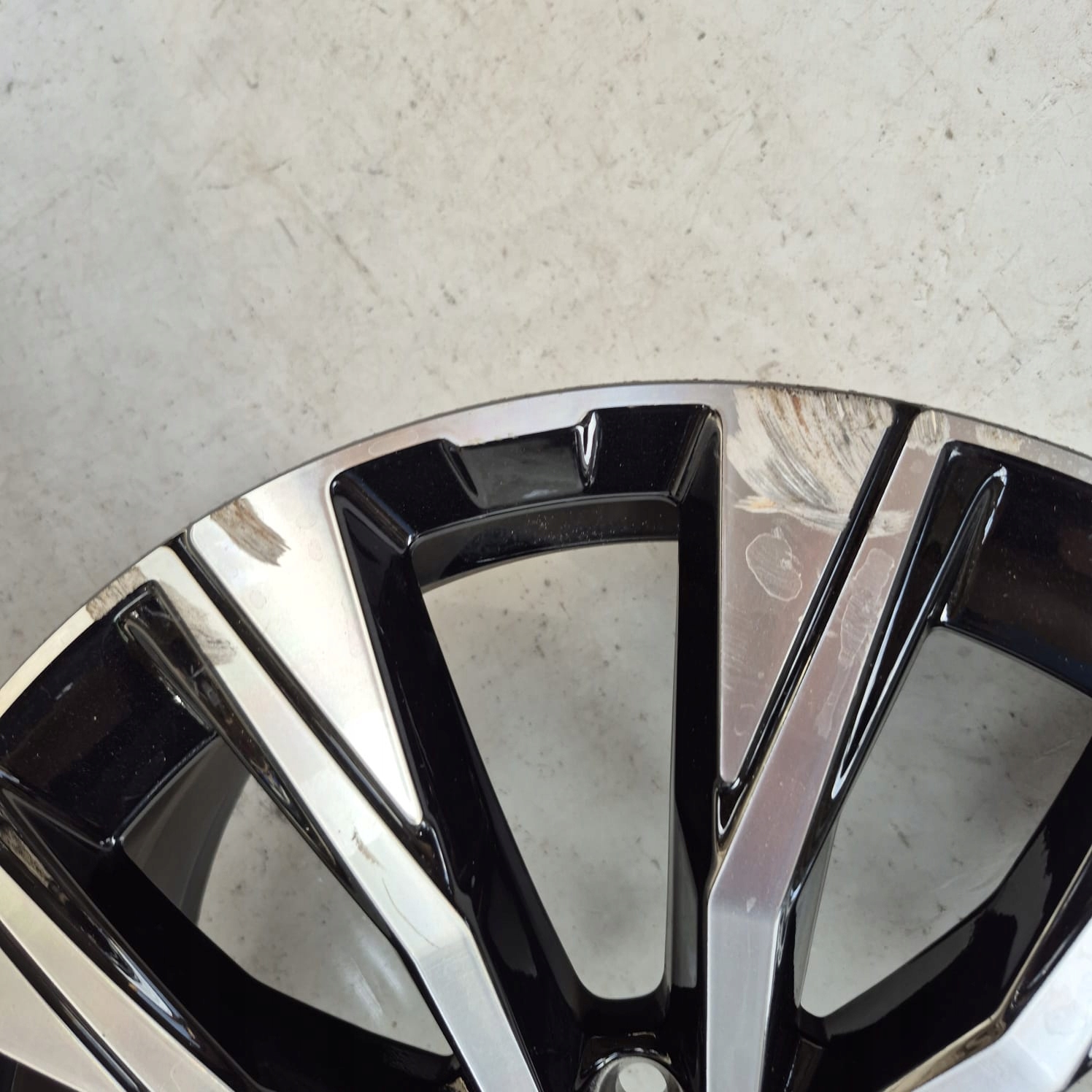 VOLVO Jante d’aluminium 19" 32358566