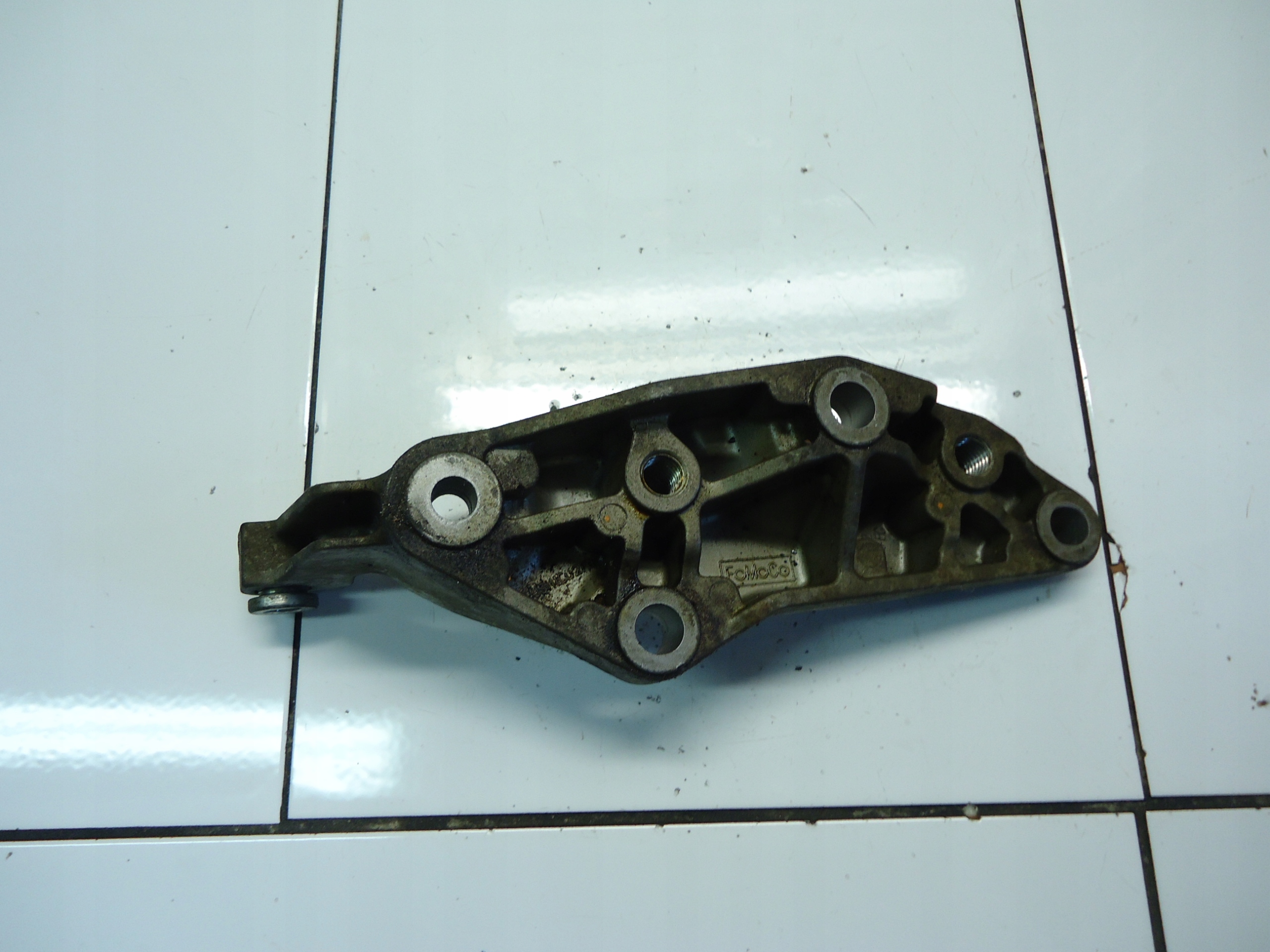 VOLVO S80 XC90 3.2 R6 24V 2007 B6324S engine mount 6G927M125-EC
