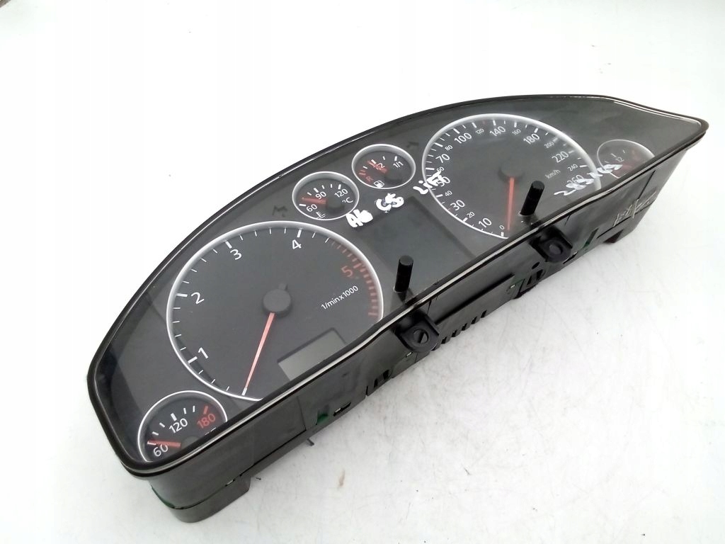 Audi A6 C5 lift FL dials dials predkosciomierz 4B0920981J