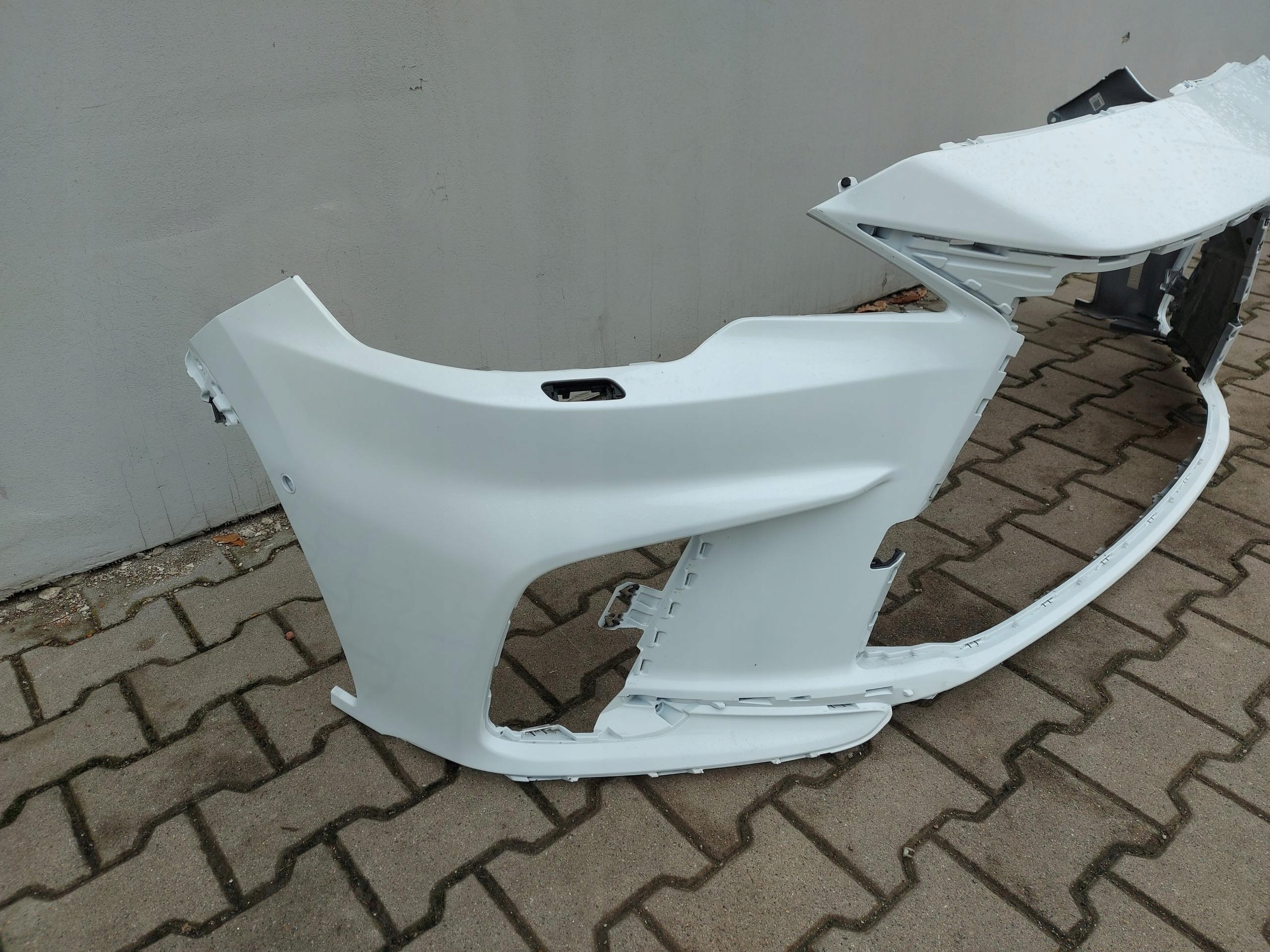 LEXUS RX500H V 5 2023- bumper SKORUPA front FSPORT