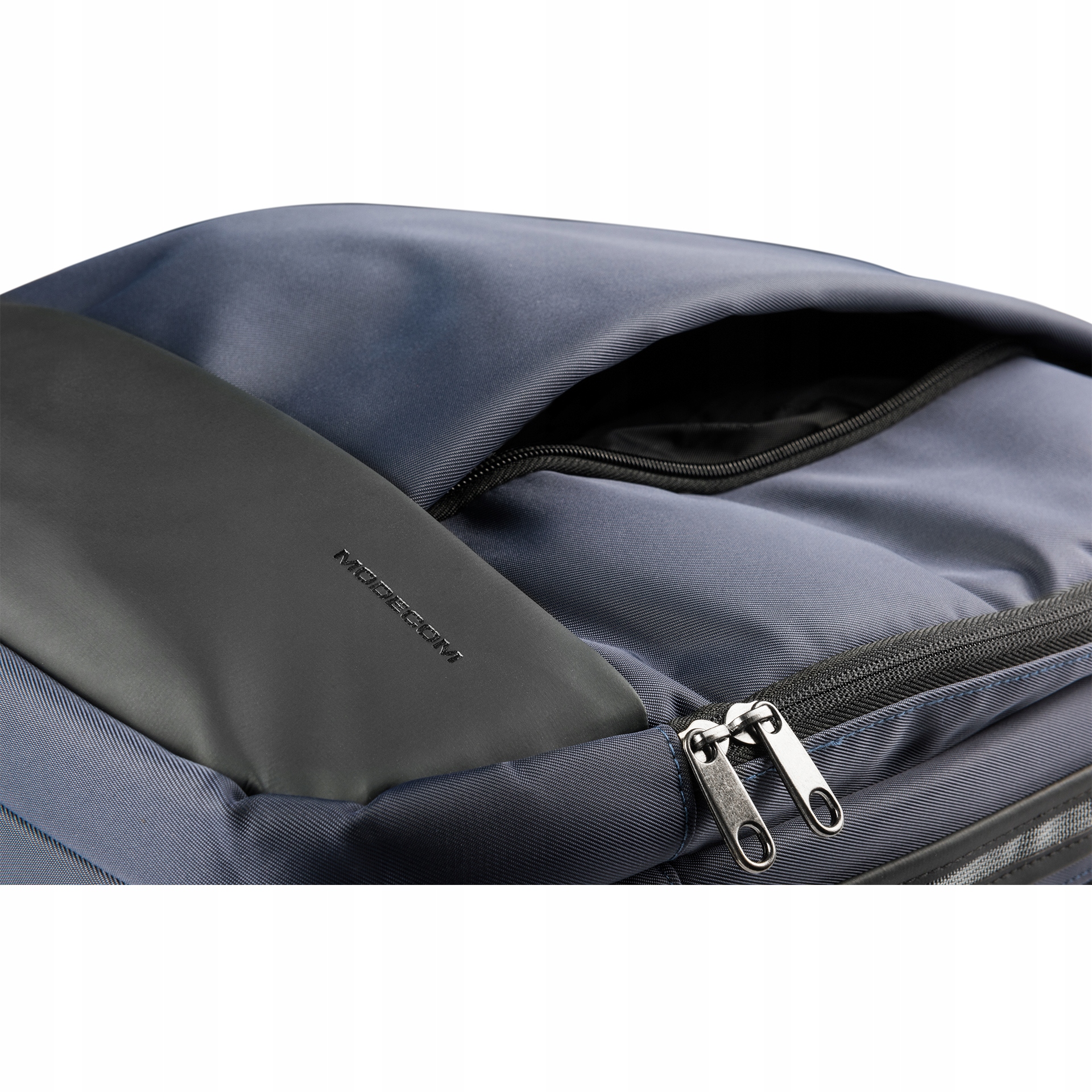 TORBA Z FUNKCJĄ PLECAKA NA LAPTOPA 15,6 CALA Z WODOODPORNEGO MATERIAŁU 15,6 Kod producenta TBT23202EU