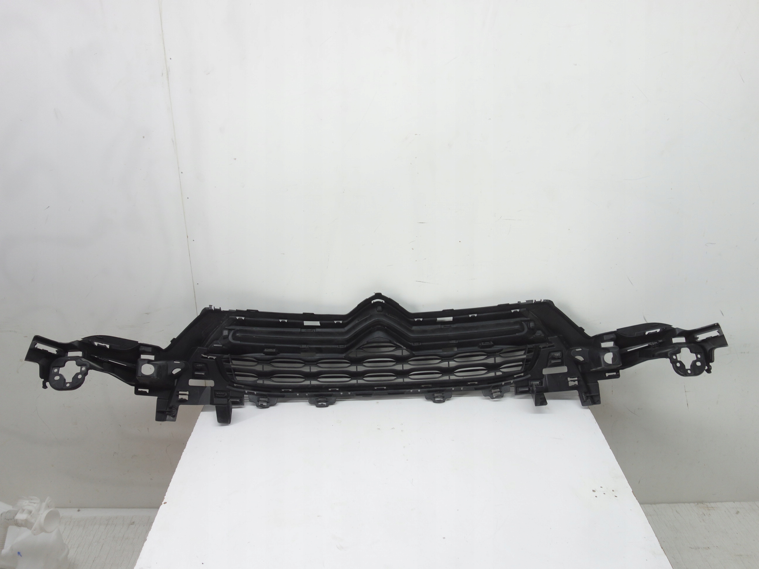 решетка радиатора CITROEN DS4 2010-2015 9688185377