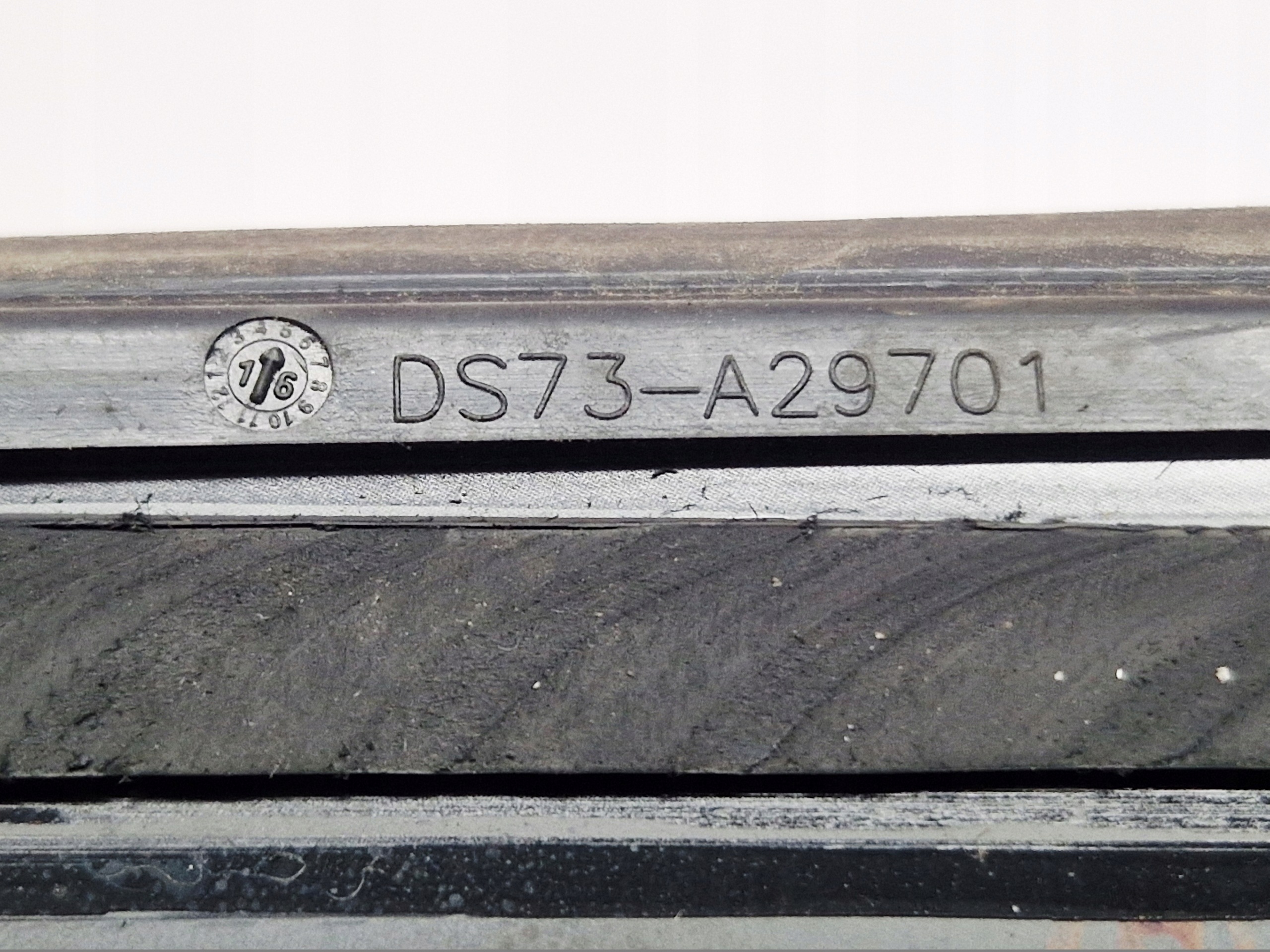 window side left rear part CHROM FORD MONDEO MK5 HB 5D 2016 ROK DS73-A29701