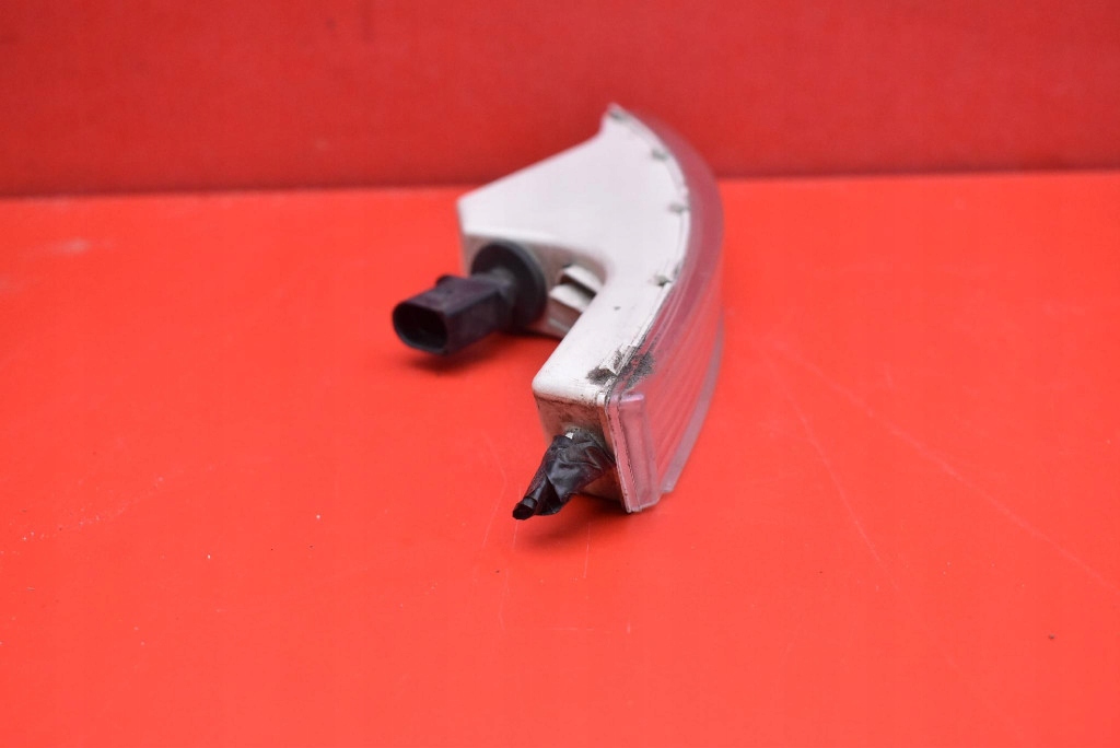 indicator right front front 3C0953042E VW PASSAT B6 05-10