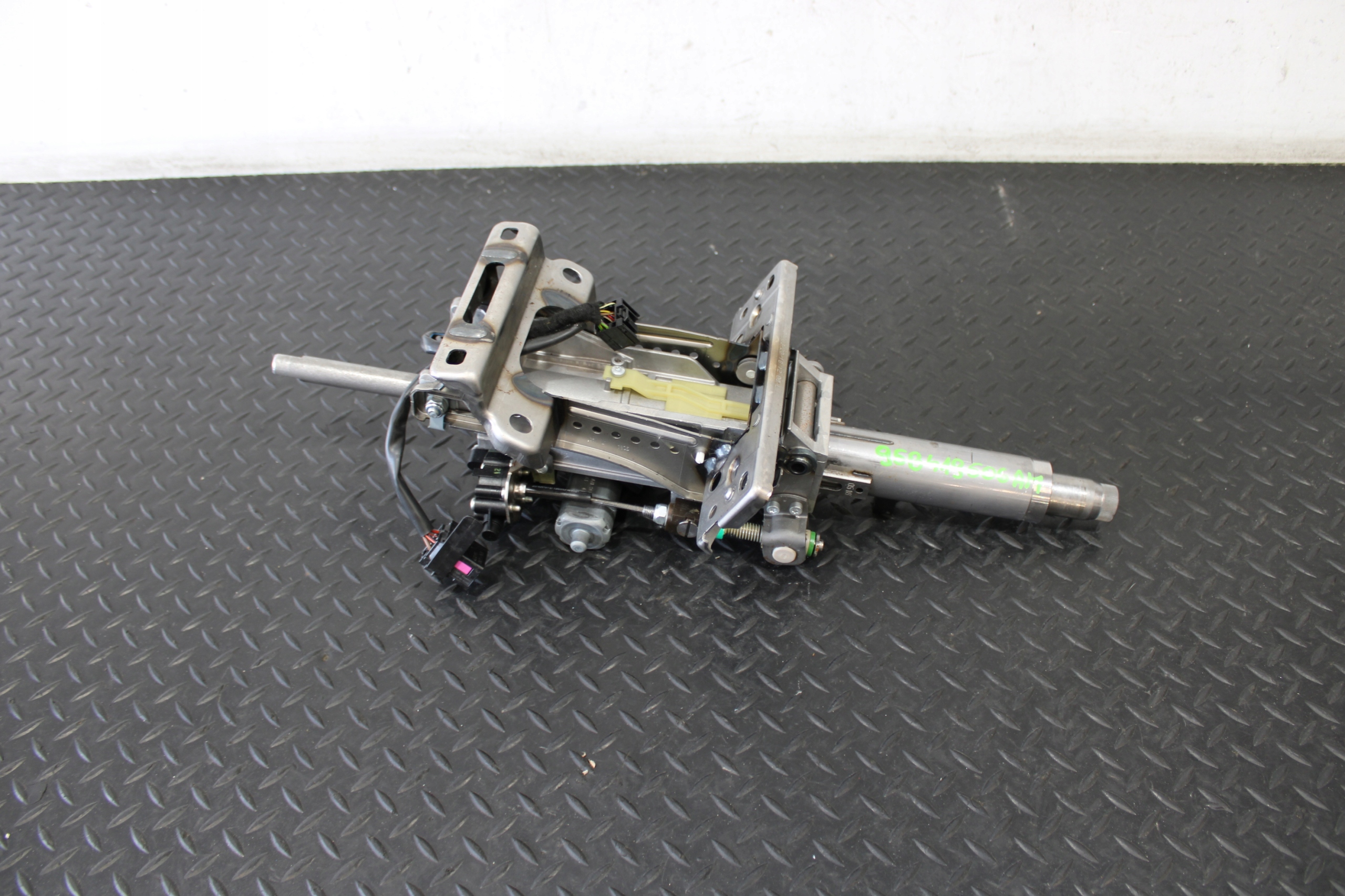 steering wheel rod PORSCHE MACAN 95B 95B419506AM